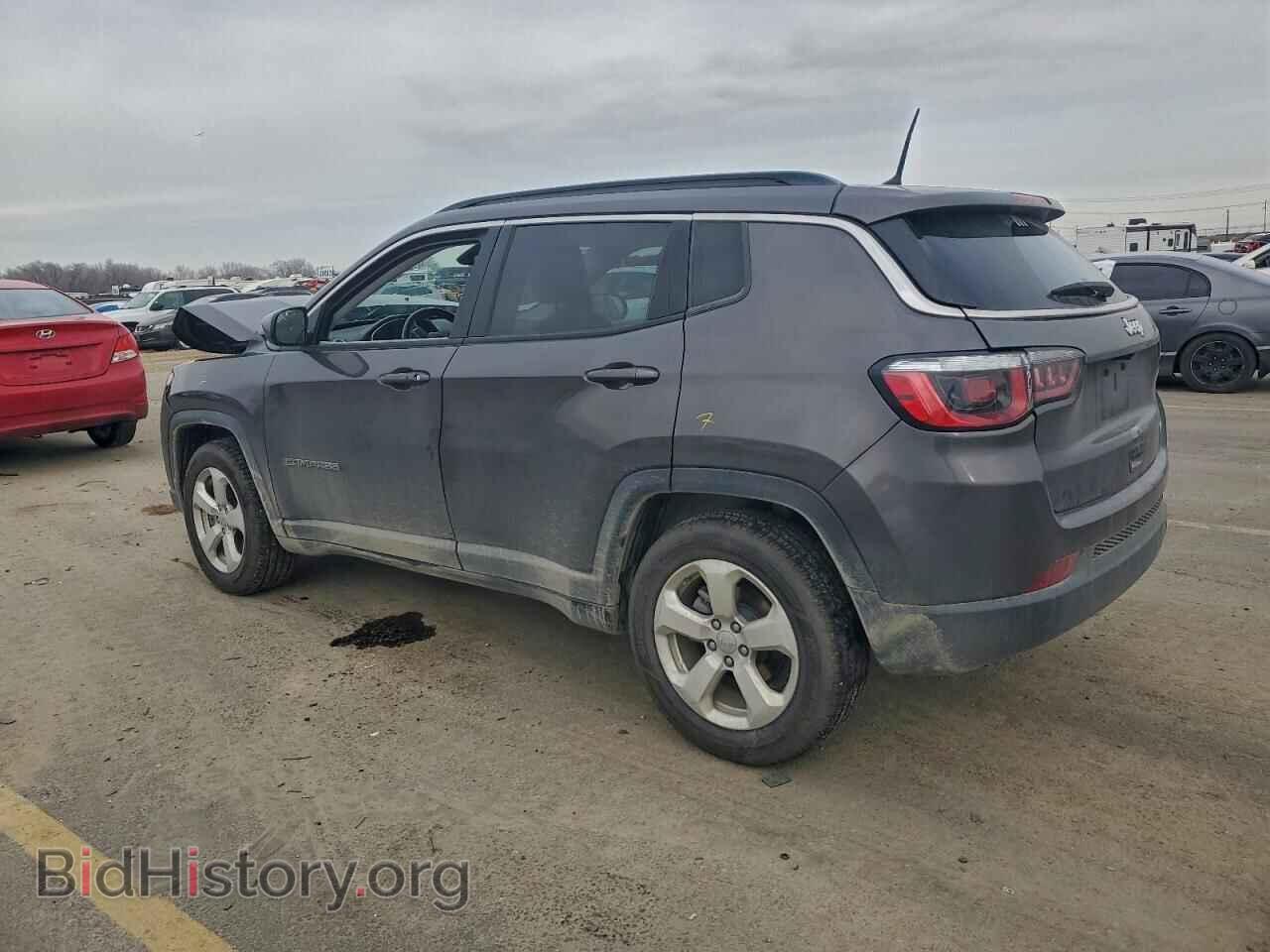2018 JEEP COMPASS - VIN: 3C4NJCBB5JT272471 - Фото 2