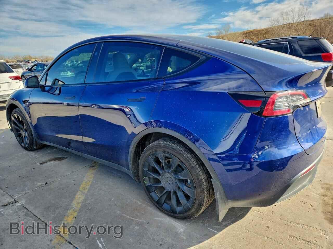 2023 TESLA MODEL Y - VIN: 7SAYGAEE1PF905726 - Фото 2
