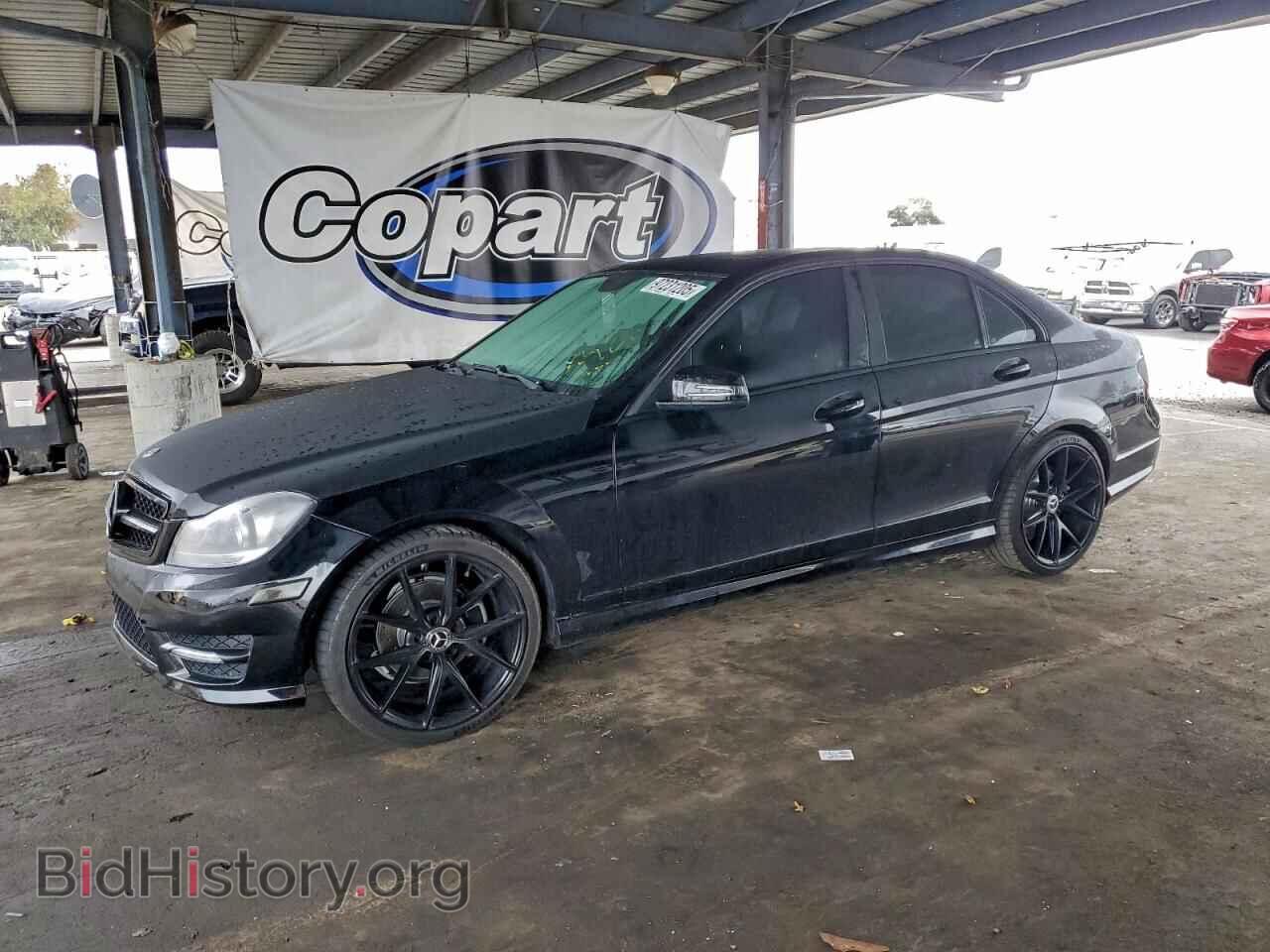 Photo WDDGF4HB2CA643660 - MERCEDES-BENZ C-CLASS 2012