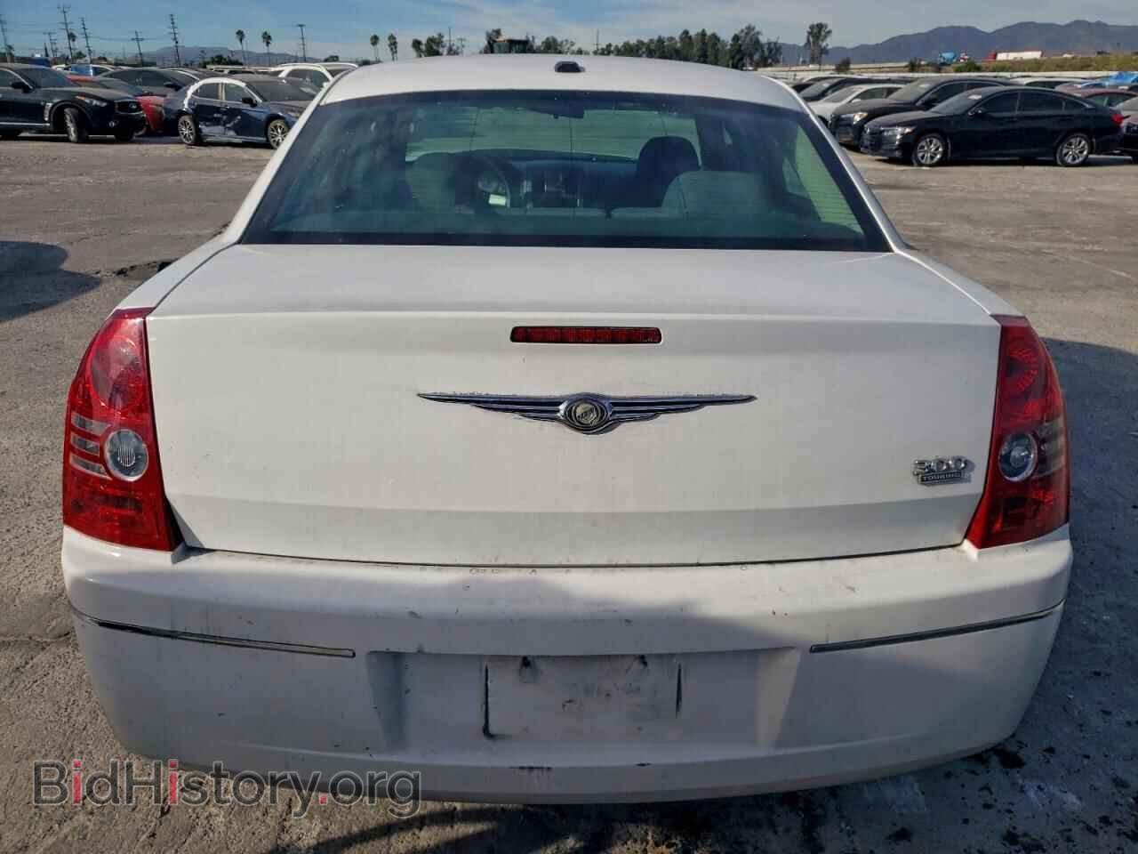 2010 CHRYSLER 300 - VIN: 2C3CA1CV7AH320439 - Фото 6