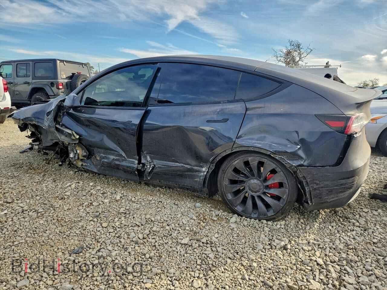 2024 TESLA MODEL Y - VIN: 7SAYGDEF5RF019809 - Photo 2