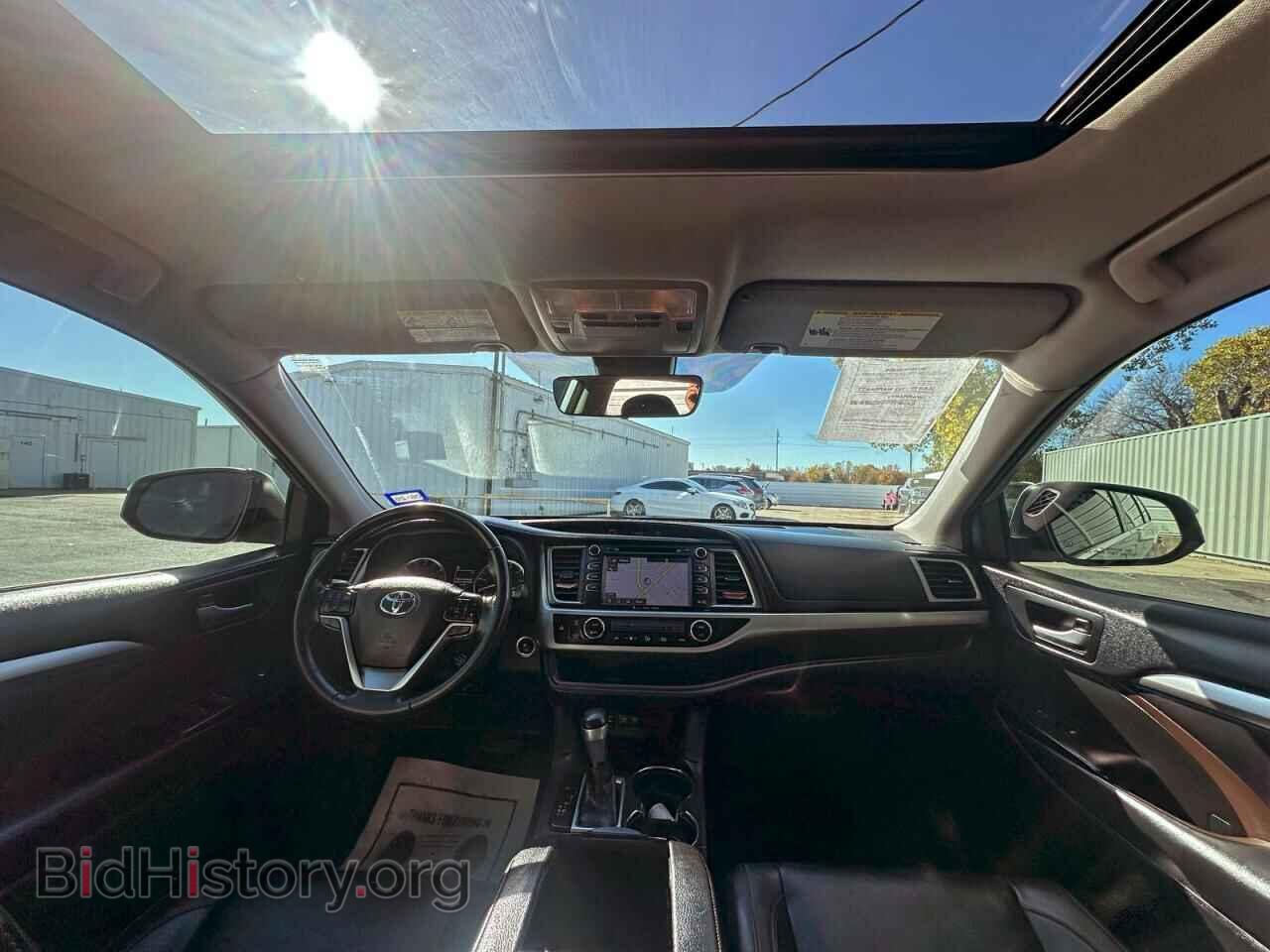 2018 TOYOTA HIGHLANDER - VIN: 5TDKZRFH6JS283003 - Фото 9