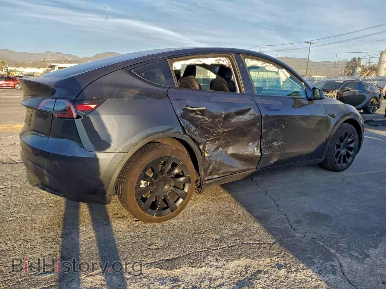2025 TESLA MODEL Y - VIN: 7SAYGDEE0SF304866 - Фото 3