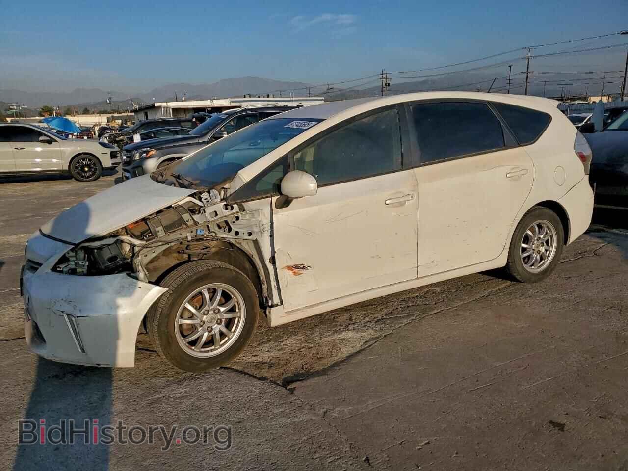 Фотография JTDZN3EU9EJ007732 - TOYOTA PRIUS 2014