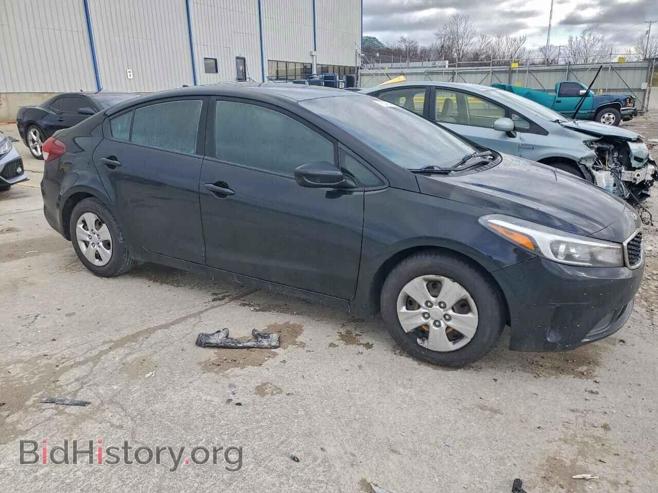 2017 KIA FORTE - VIN: 3KPFK4A76HE143822 - Фото 4