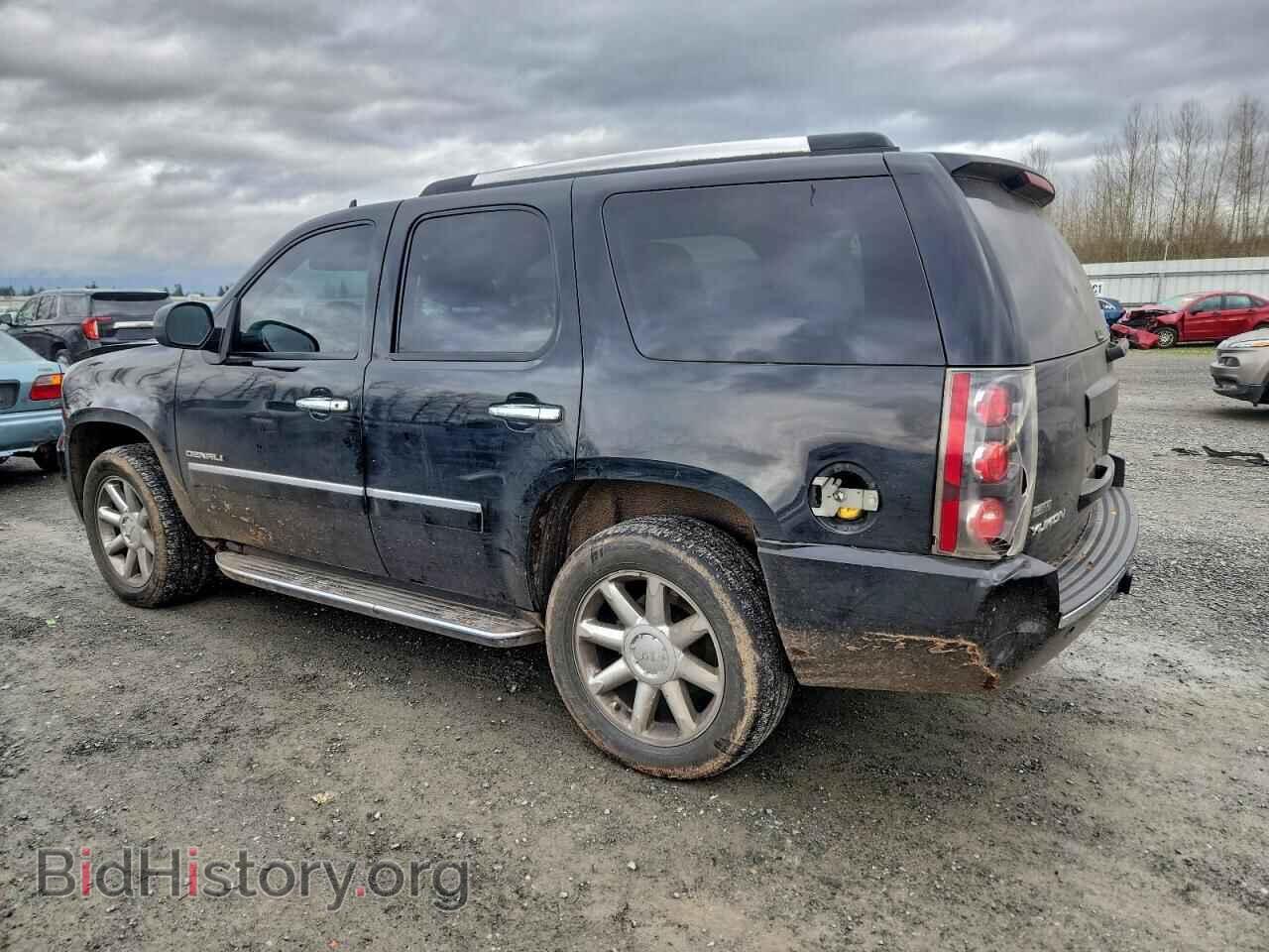 2011 GMC YUKON - VIN: 1GKS2EEF7BR395410 - Photo 2