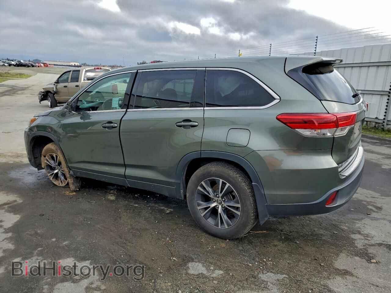 2017 TOYOTA HIGHLANDER - VIN: 5TDBZRFH0HS448697 - Фото 2