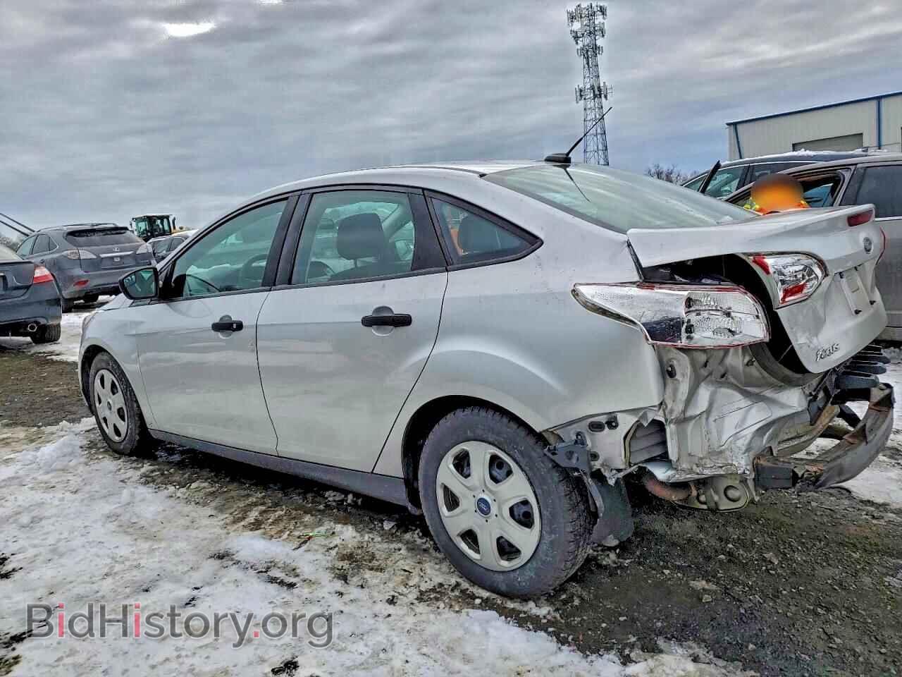 2018 FORD FOCUS - VIN: 1FADP3E26JL295748 - Фото 2