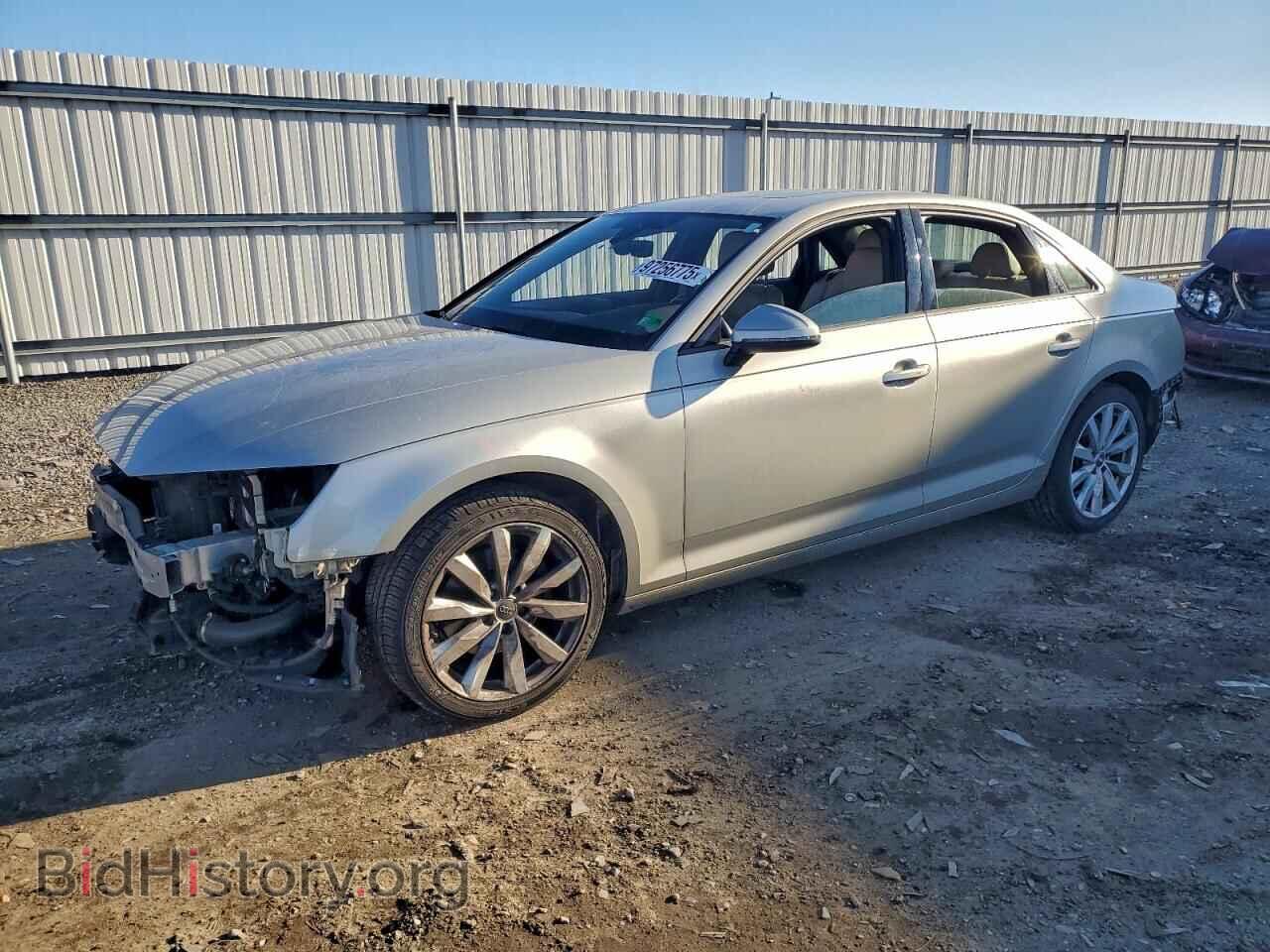 Photo WAUGMAF4XHN066831 - AUDI A4 2017