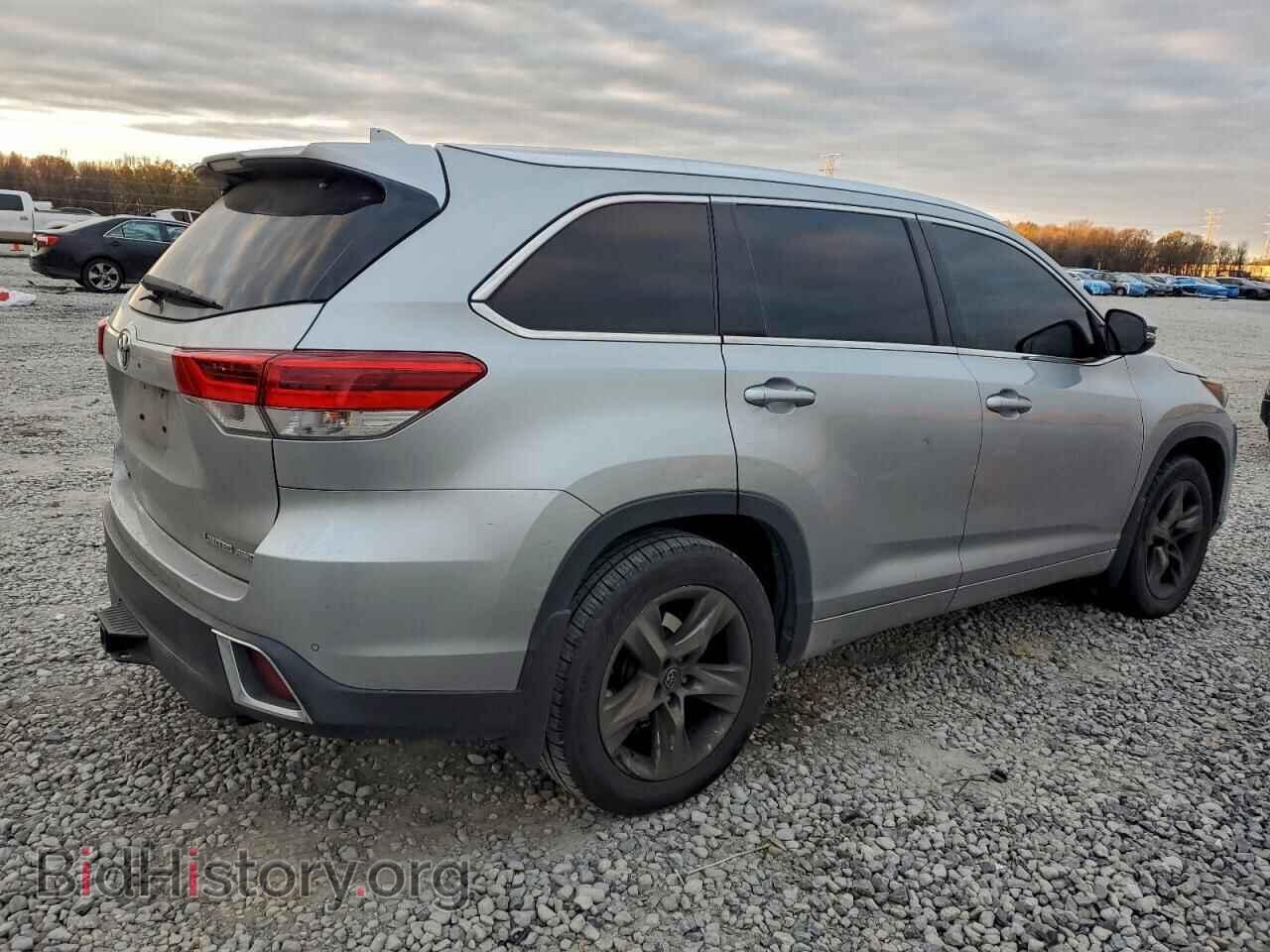 2017 TOYOTA HIGHLANDER - VIN: 5TDDZRFH6HS376607 - Фото 3