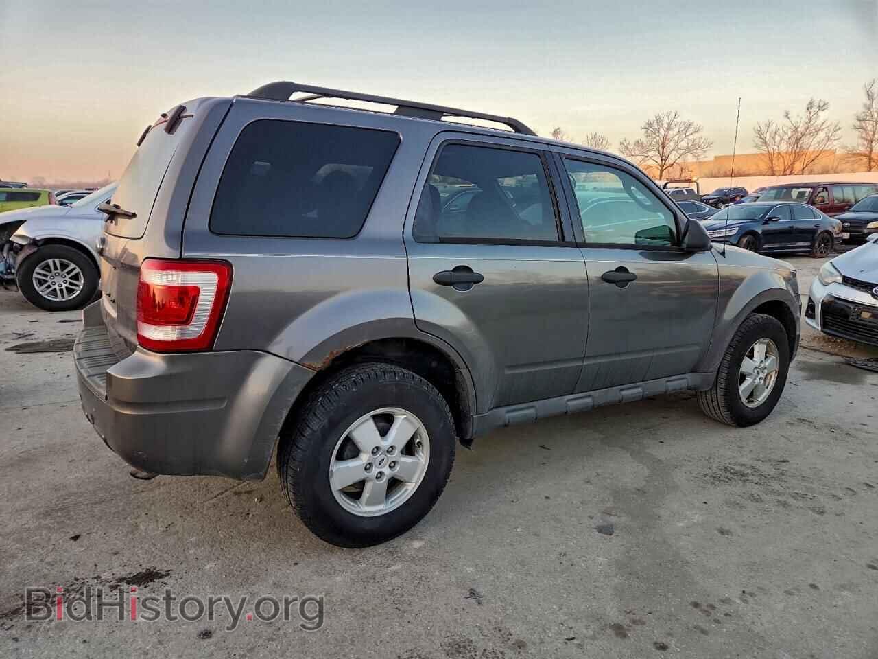 2010 FORD ESCAPE - VIN: 1FMCU0D75AKB64161 - Фото 3