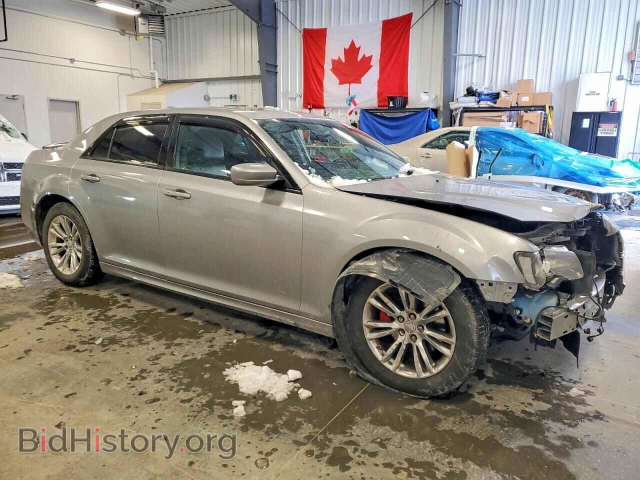 2018 CHRYSLER 300 - VIN: 2C3CCABG1JH239790 - Photo 4