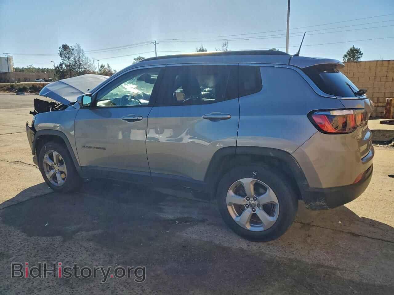 2018 JEEP COMPASS - VIN: 3C4NJCBB7JT300559 - Фото 2