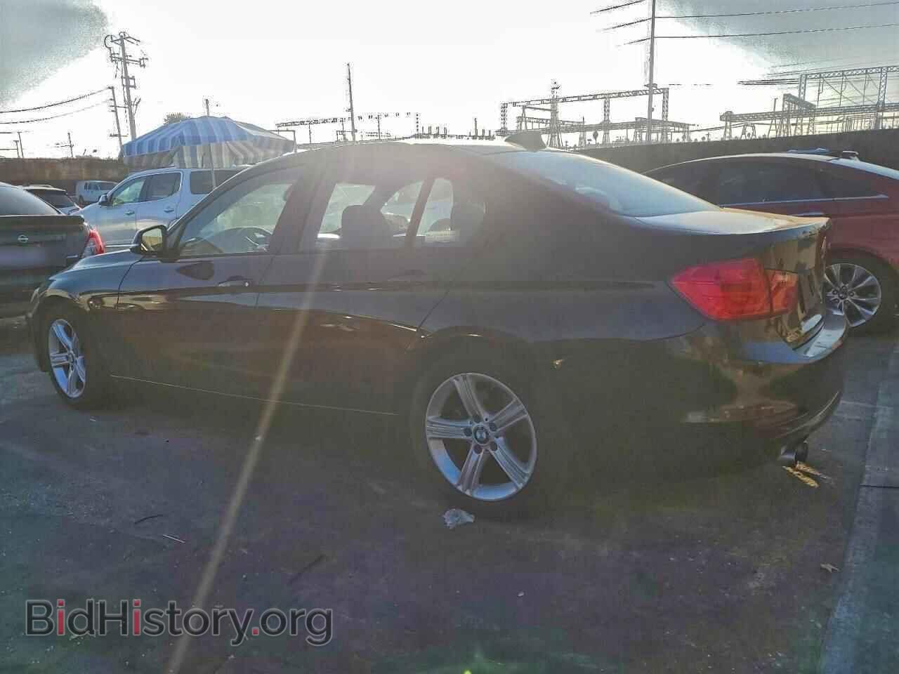 2013 BMW 3 SERIES - VIN: WBA3C1C57DF438810 - Фото 2