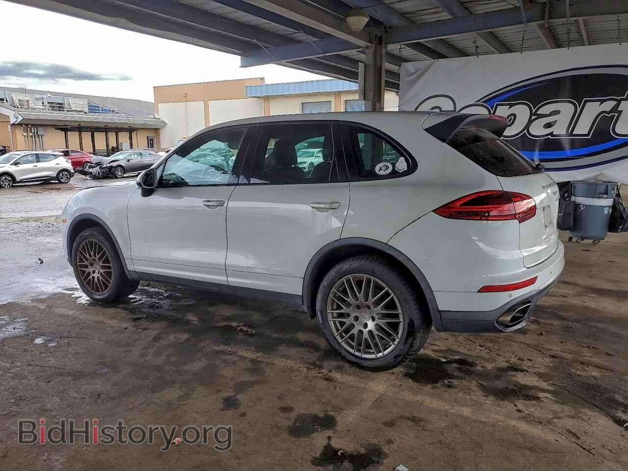 2016 PORSCHE CAYENNE - VIN: WP1AA2A25GKA08329 - Фото 2