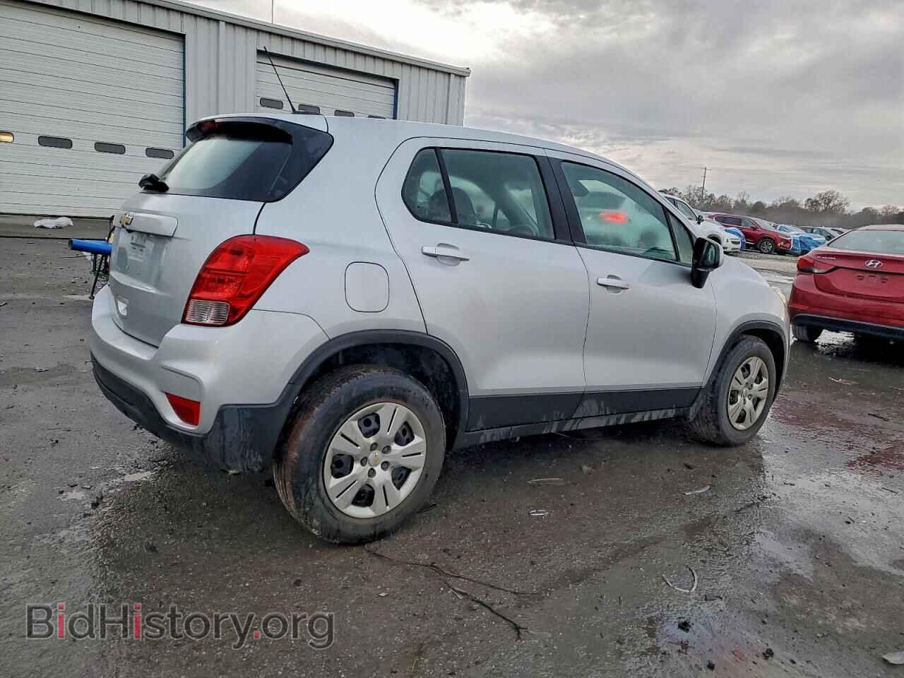 2017 CHEVROLET TRAX - VIN: 3GNCJKSB8HL288361 - Фото 3