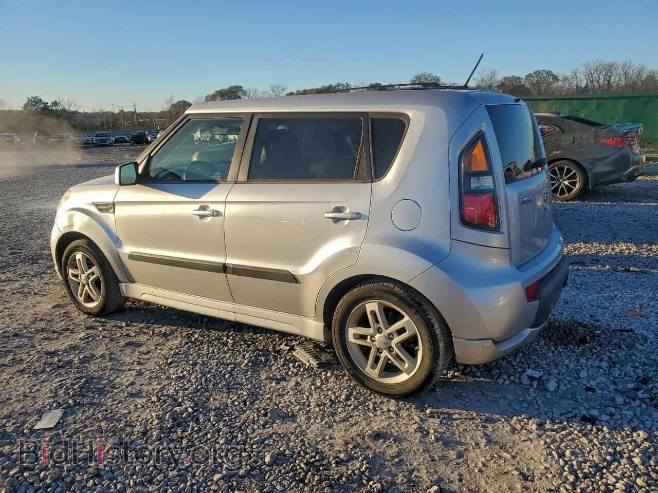 2011 KIA SOUL - VIN: KNDJT2A24B7302022 - Фото 2