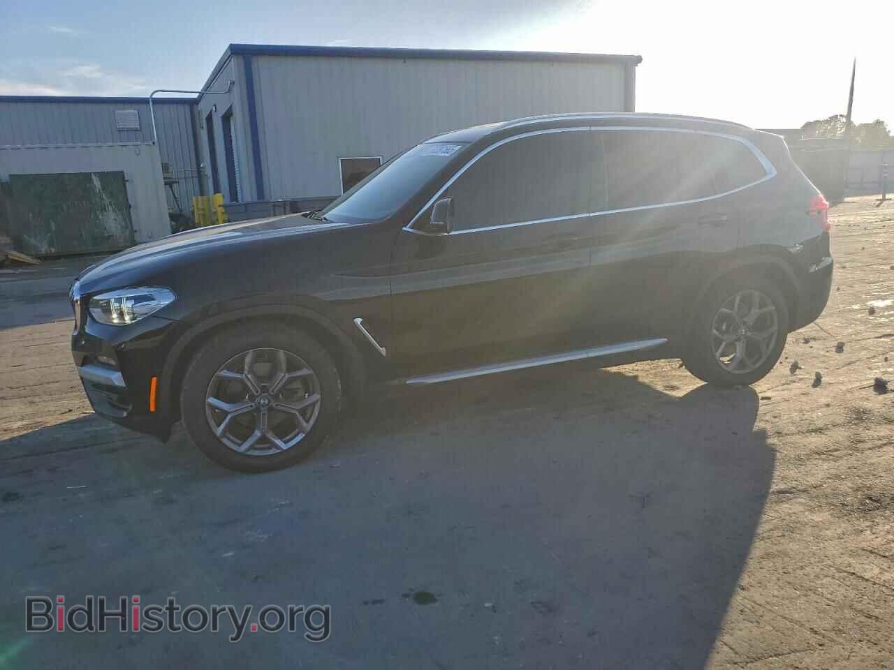 Photo 5UXTY3C05M9E27244 - BMW X3 2021