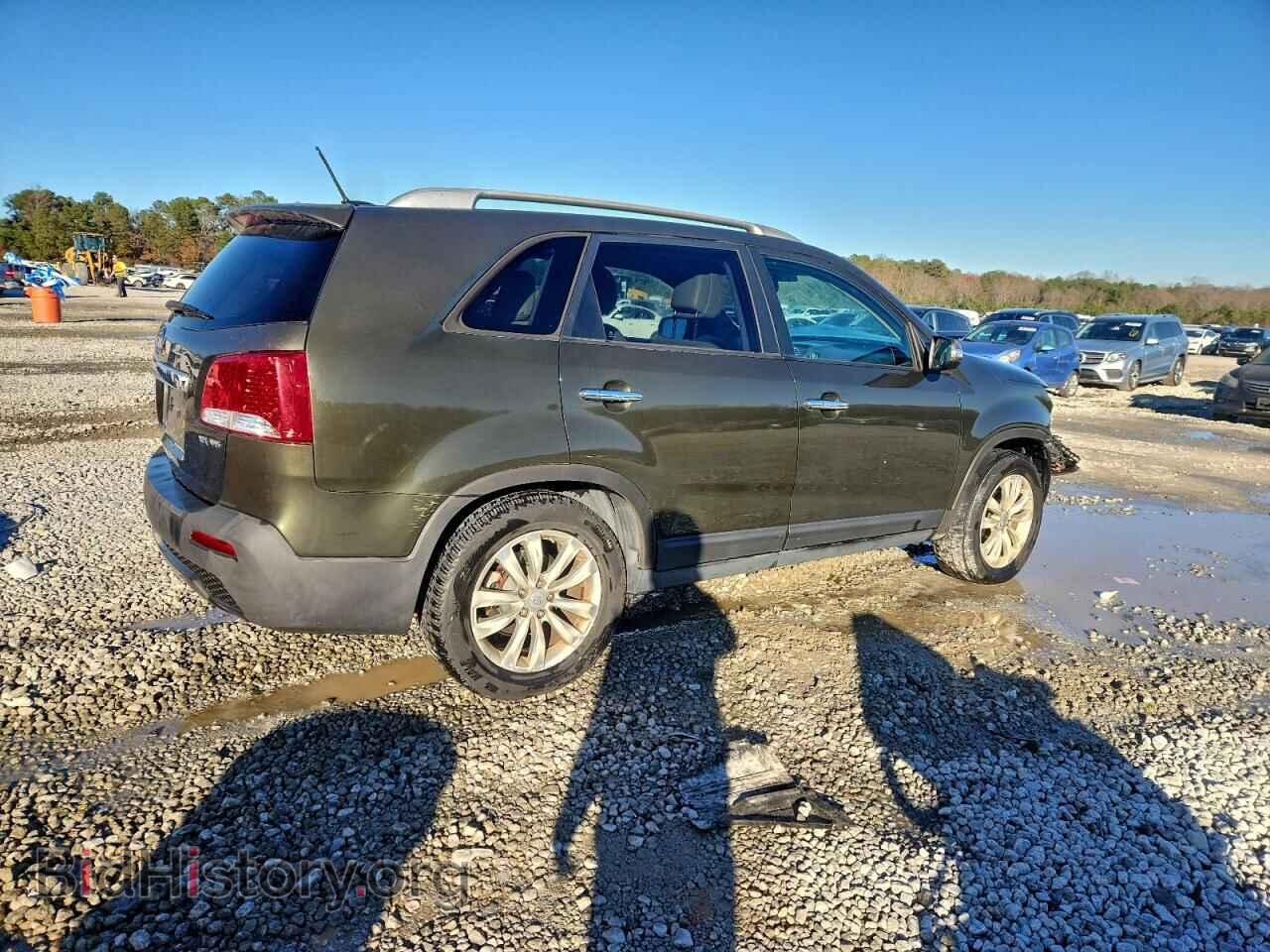 2011 KIA SORENTO - VIN: 5XYKUDA2XBG093983 - Фото 3