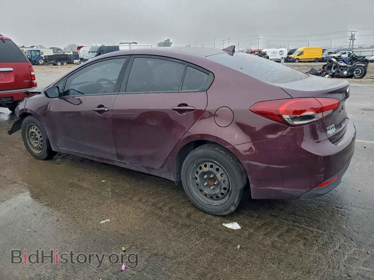 2017 KIA FORTE - VIN: 3KPFK4A71HE127642 - Фото 2