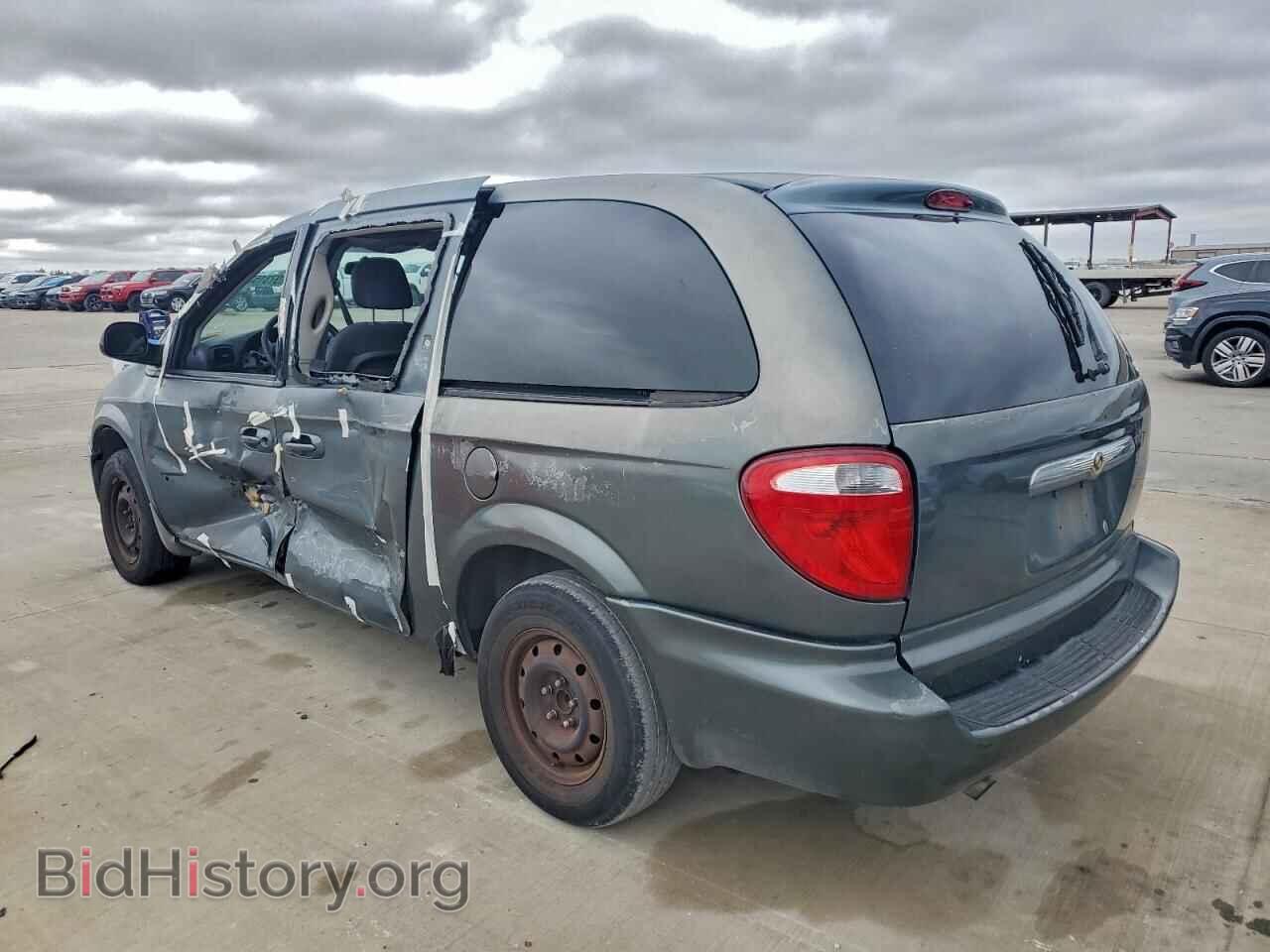2006 CHRYSLER MINIVAN - VIN: 1A4GP44R46B602563 - Фото 2