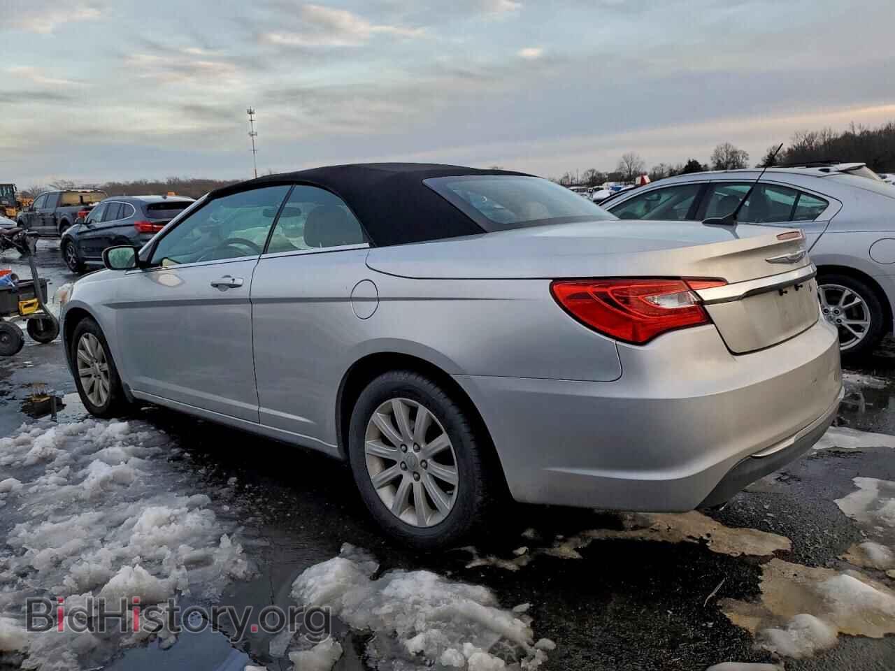 2011 CHRYSLER 200 - VIN: 1C3BC2EG2BN532944 - Фото 2