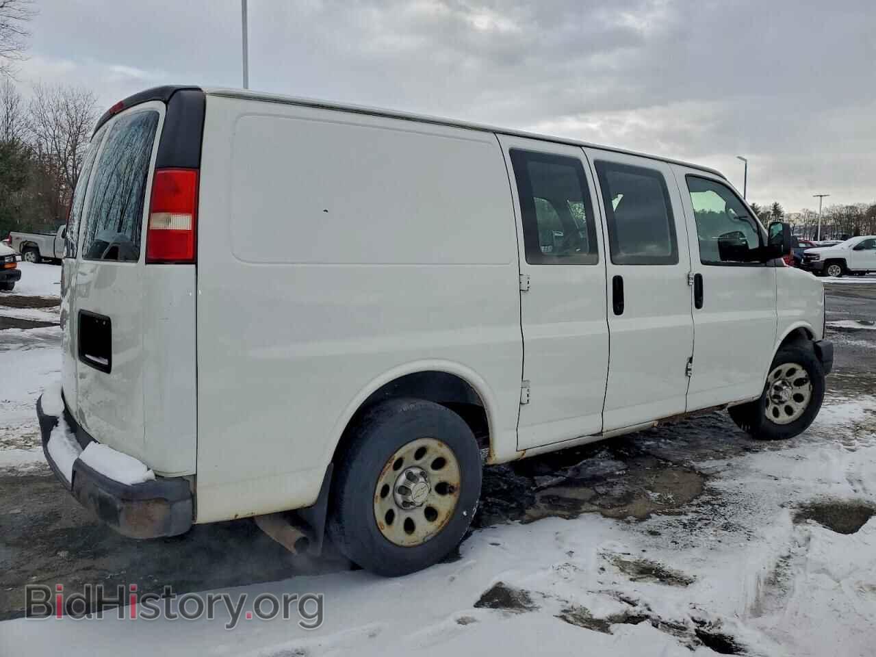 2013 CHEVROLET EXPRESS - VIN: 1GCSHAF46D1158621 - Фото 3