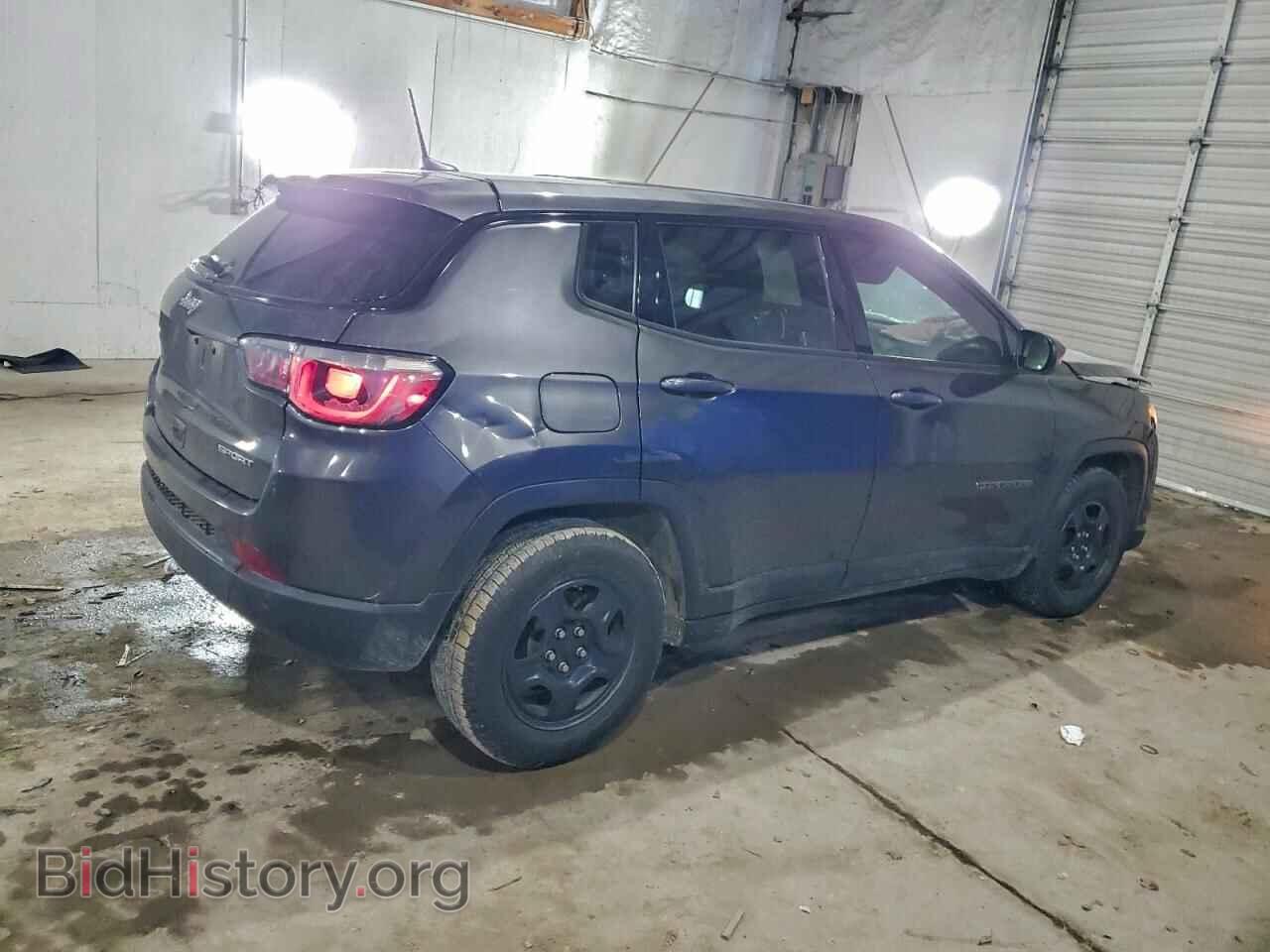 2019 JEEP COMPASS - VIN: 3C4NJCAB1KT636680 - Фото 3