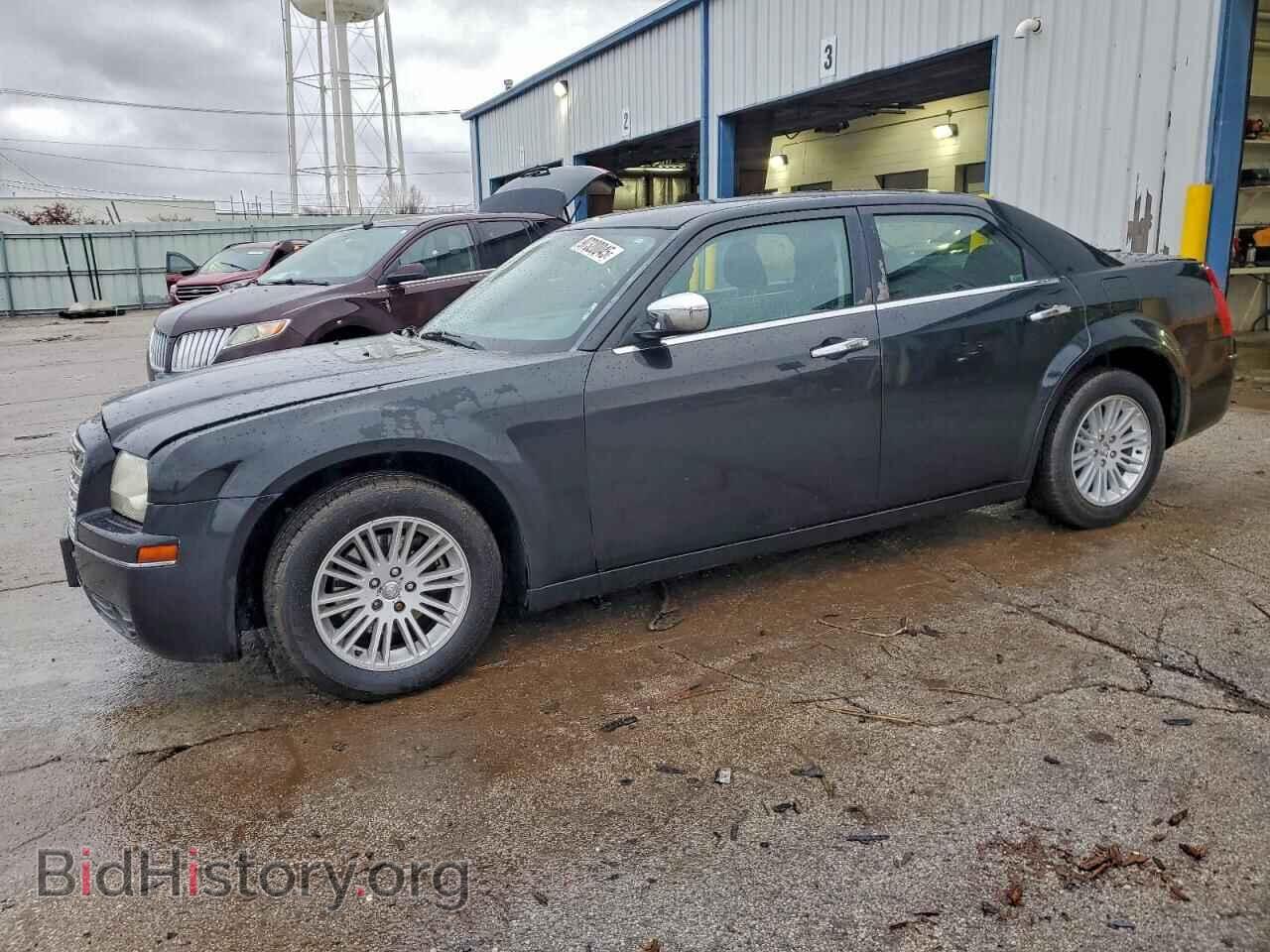 Photo 2C3CA1CV9AH255884 - CHRYSLER 300 2010