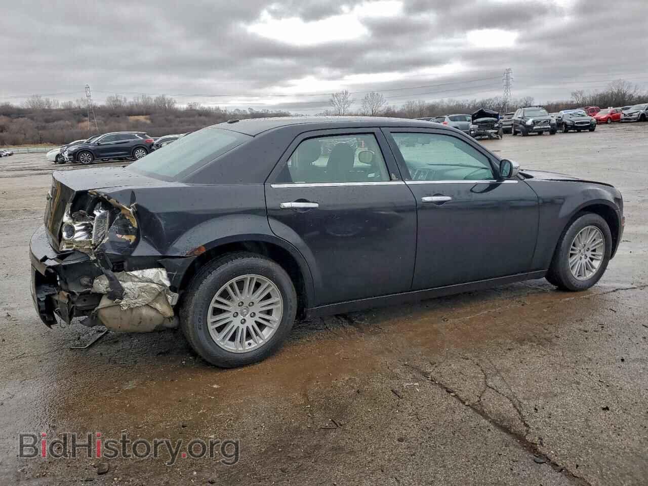 2010 CHRYSLER 300 - VIN: 2C3CA1CV9AH255884 - Фото 3