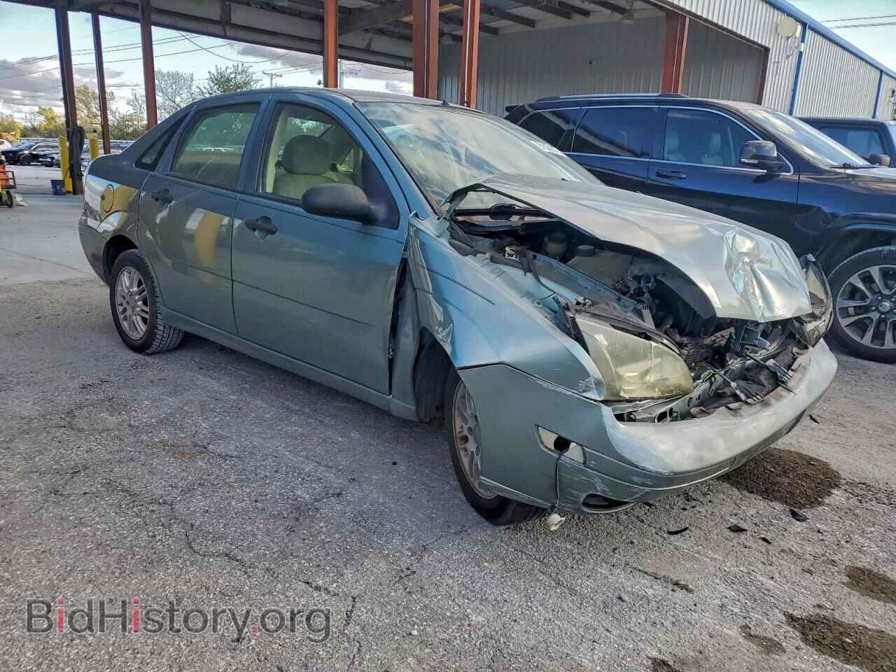 2005 FORD FOCUS - VIN: 1FAFP34NX5W176948 - Фото 4