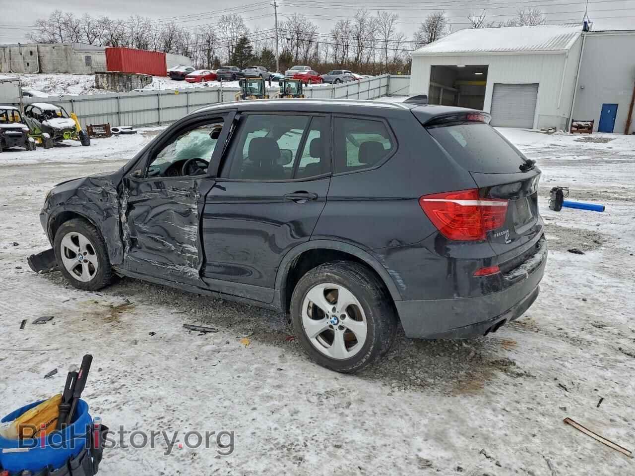 2011 BMW X3 - VIN: 5UXWX5C55BL708643 - Фото 2