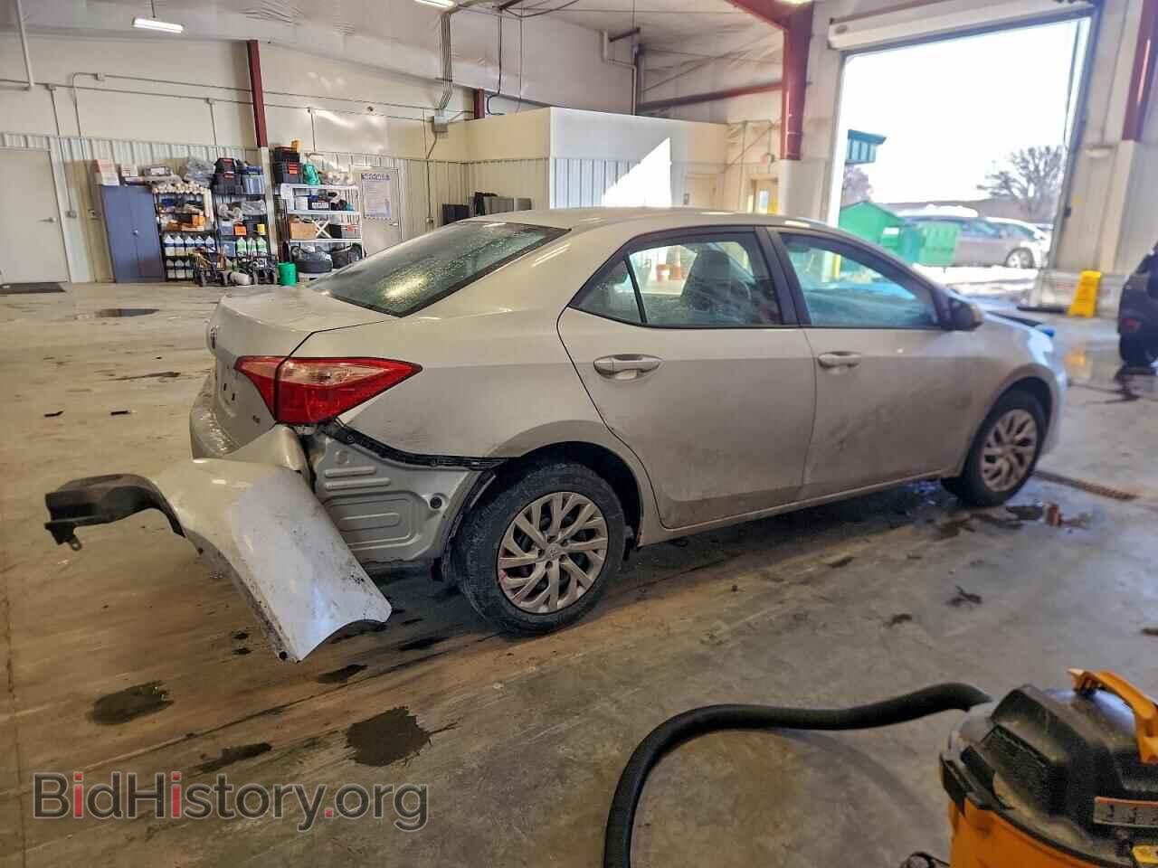 2017 TOYOTA COROLLA - VIN: 2T1BURHEXHC819567 - Фото 3