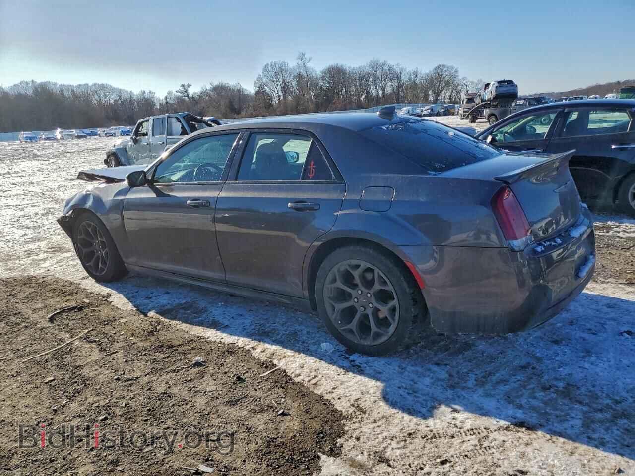 2017 CHRYSLER 300 - VIN: 2C3CCABG4HH651129 - Фото 2