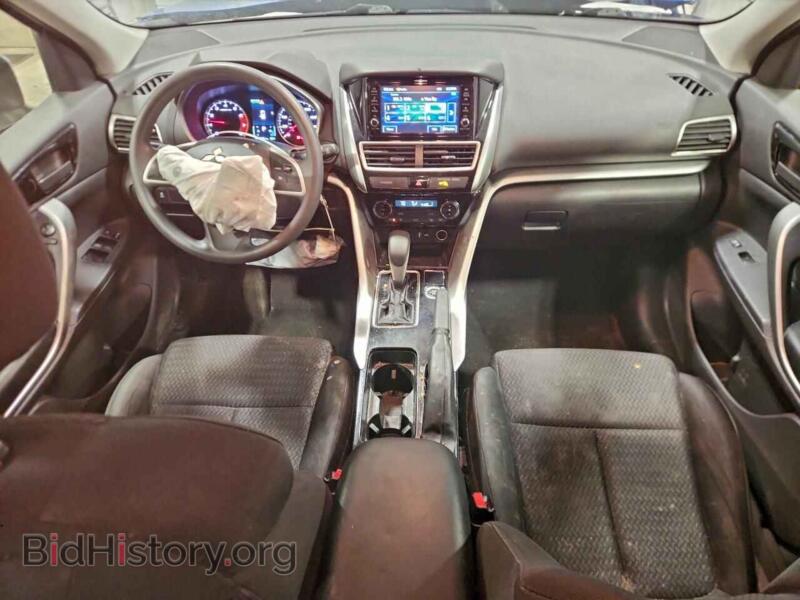 2018 Mitsubishi ECLIPSE (VIN JA4AT3AA9JZ045885) — фото 8 из 13