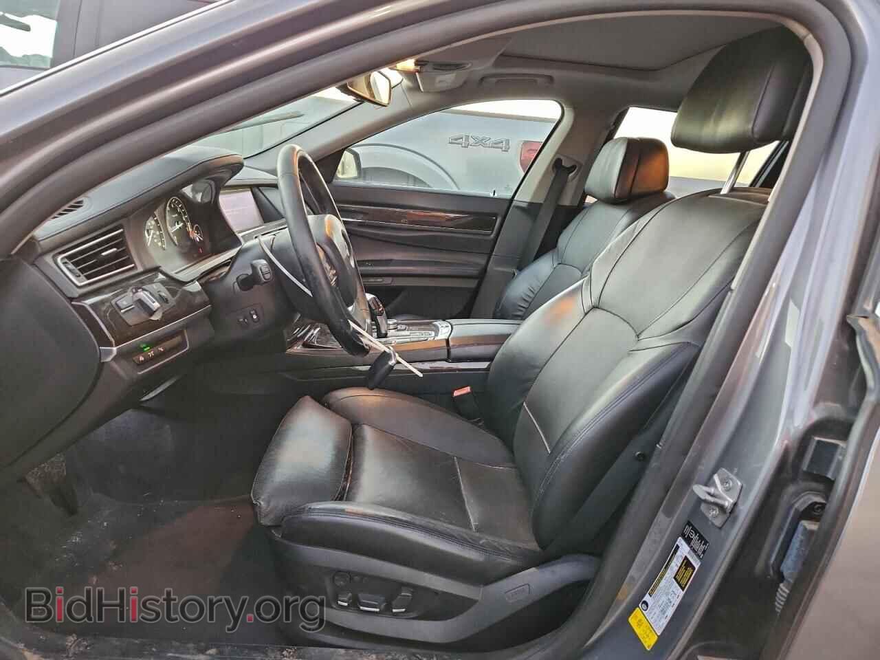 2012 BMW 7 SERIES - VIN: WBAKA8C59CDX01464 - Photo 7