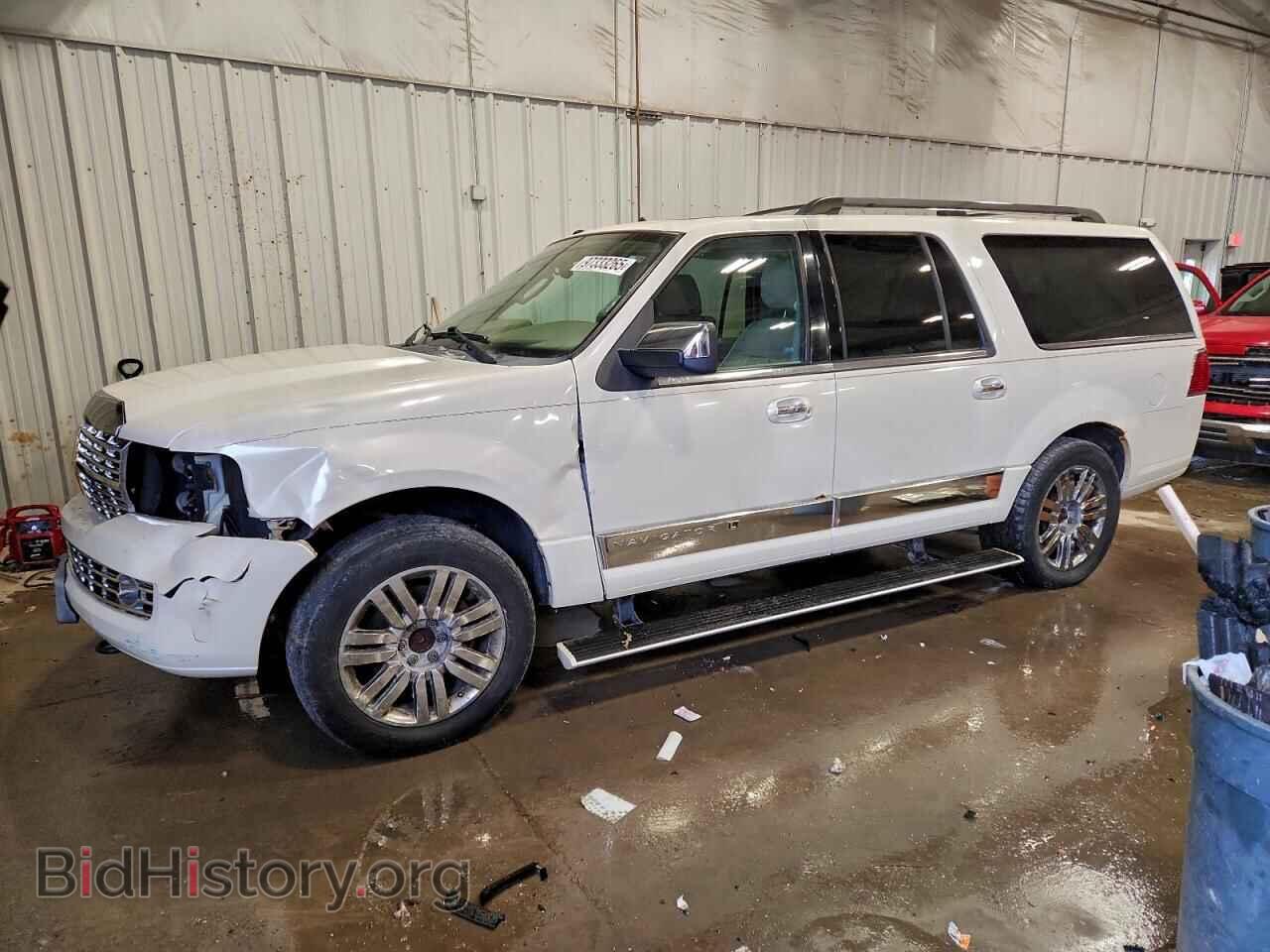 Фотография 5LMFL28588LJ12237 - LINCOLN NAVIGATOR 2008