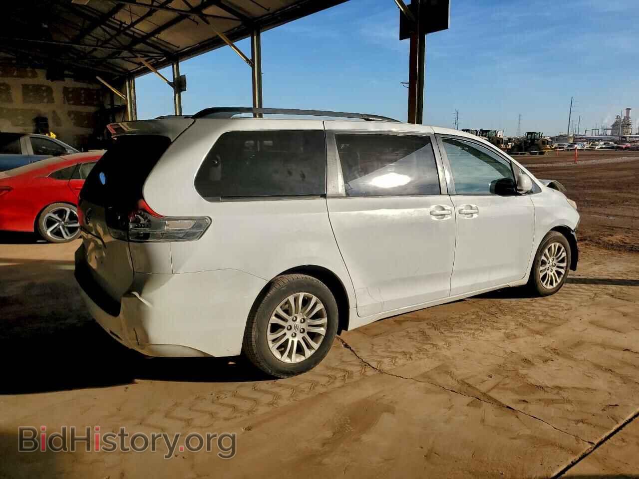2011 TOYOTA All Models - VIN: 5TDYK3DC2BS044908 - Photo 3