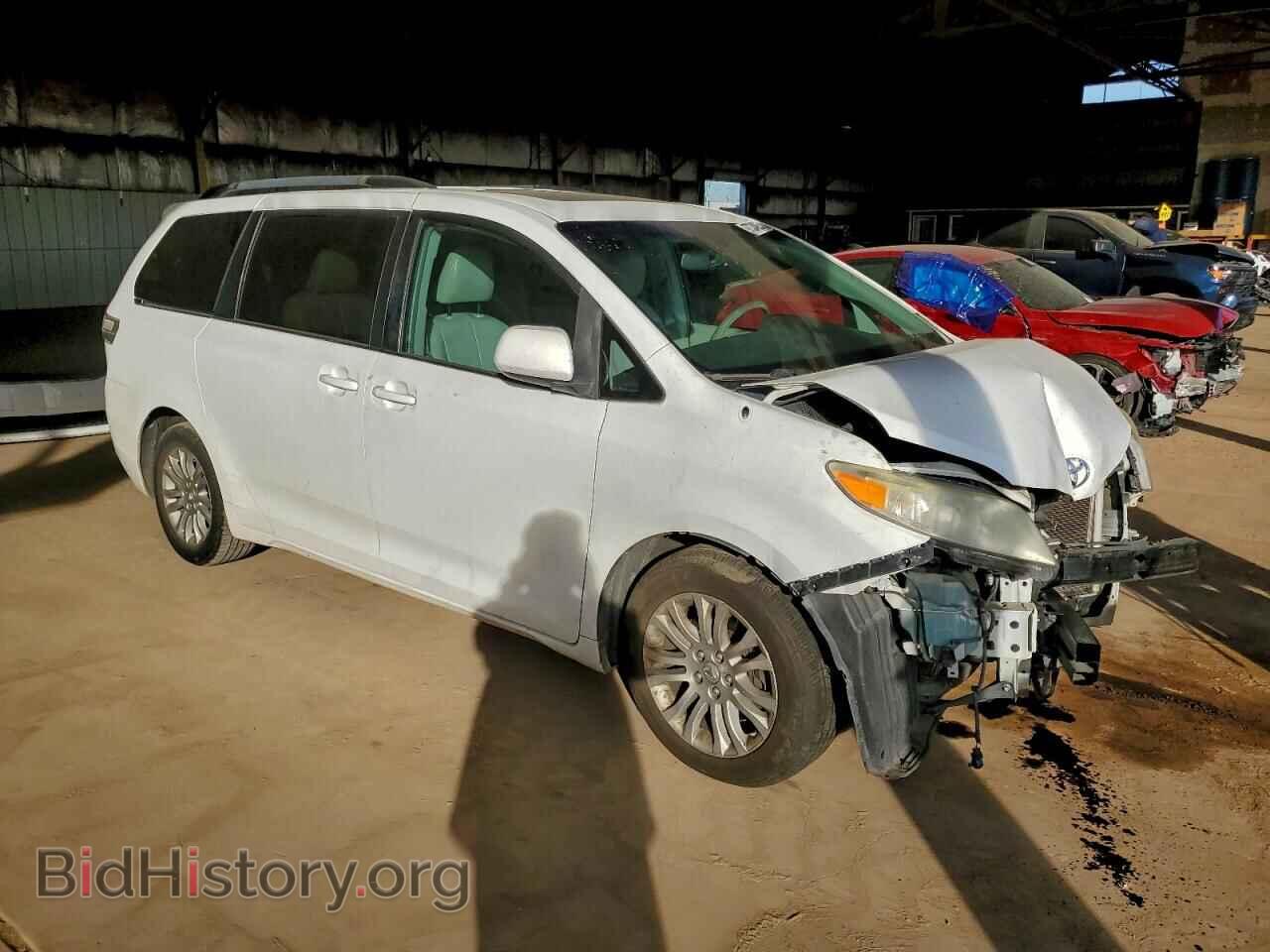 2011 TOYOTA All Models - VIN: 5TDYK3DC2BS044908 - Photo 4
