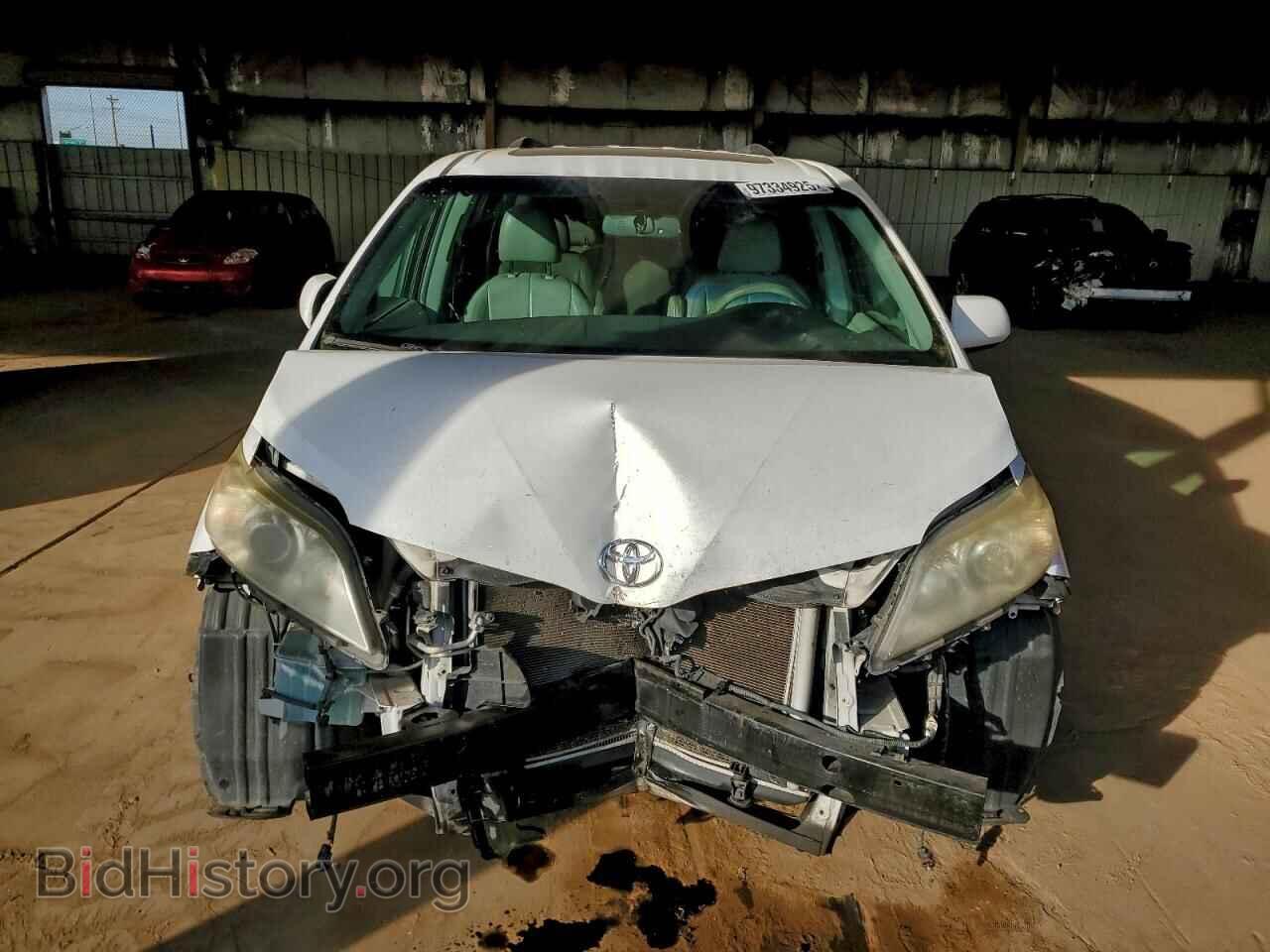 2011 TOYOTA All Models - VIN: 5TDYK3DC2BS044908 - Photo 5
