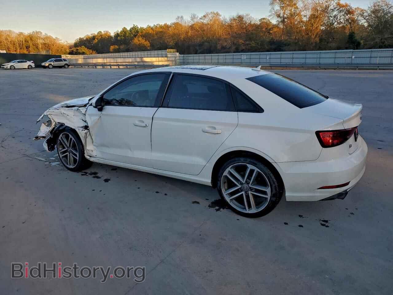 2018 AUDI A3 - VIN: WAUB8GFF5J1044963 - Фото 2