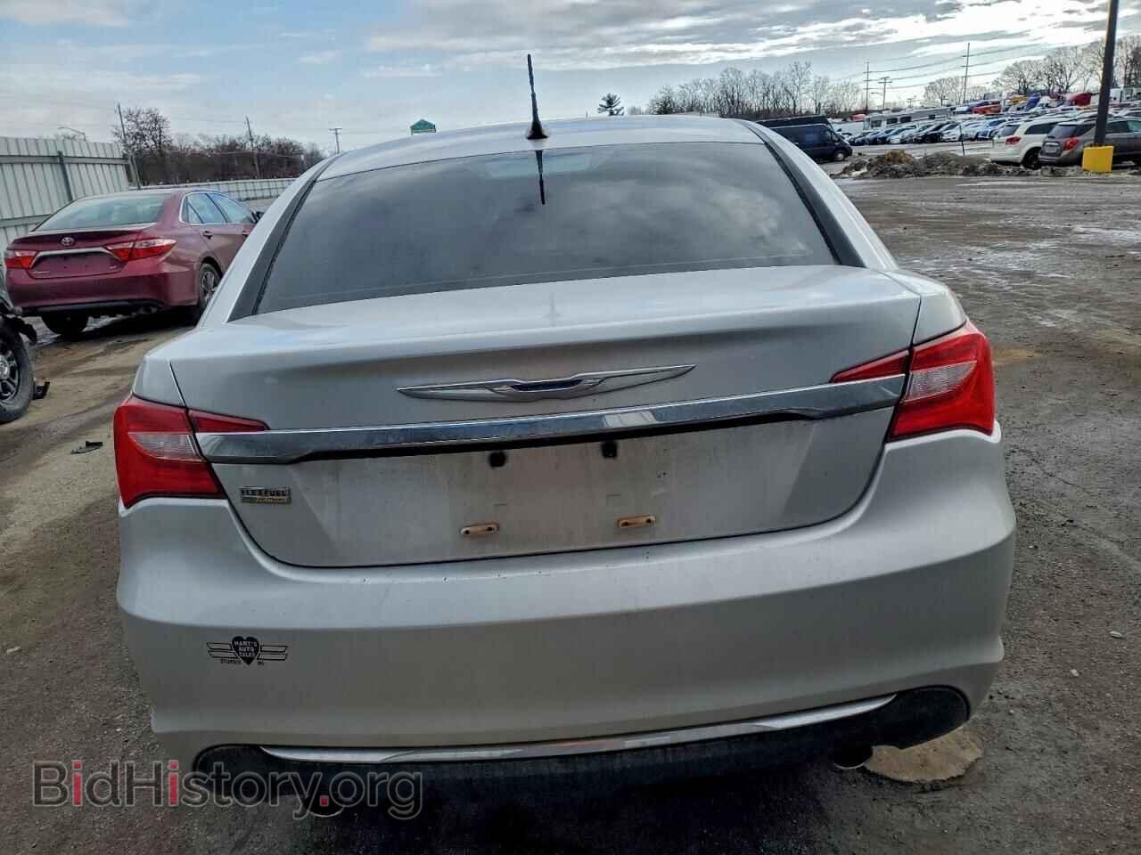 2012 CHRYSLER 200 - VIN: 1C3CCBAG1CN295231 - Фото 6