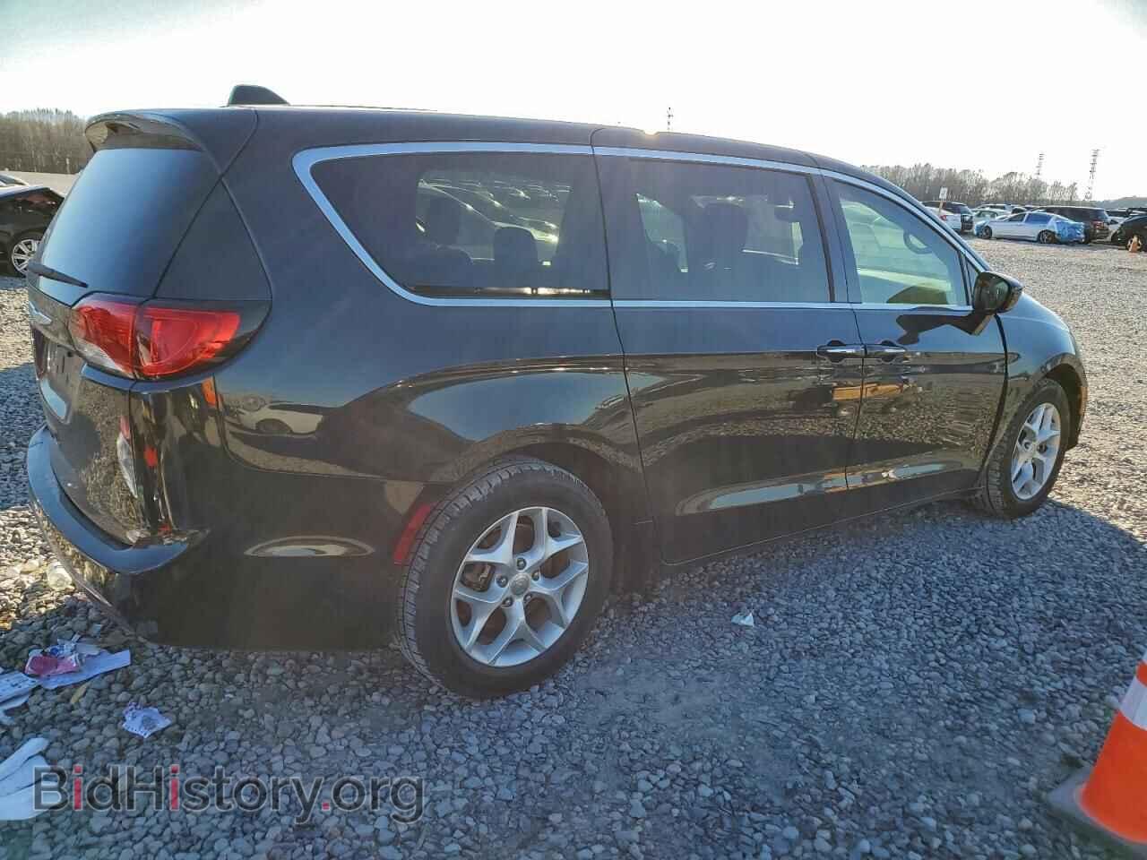 2018 CHRYSLER PACIFICA - VIN: 2C4RC1FG2JR125579 - Photo 3