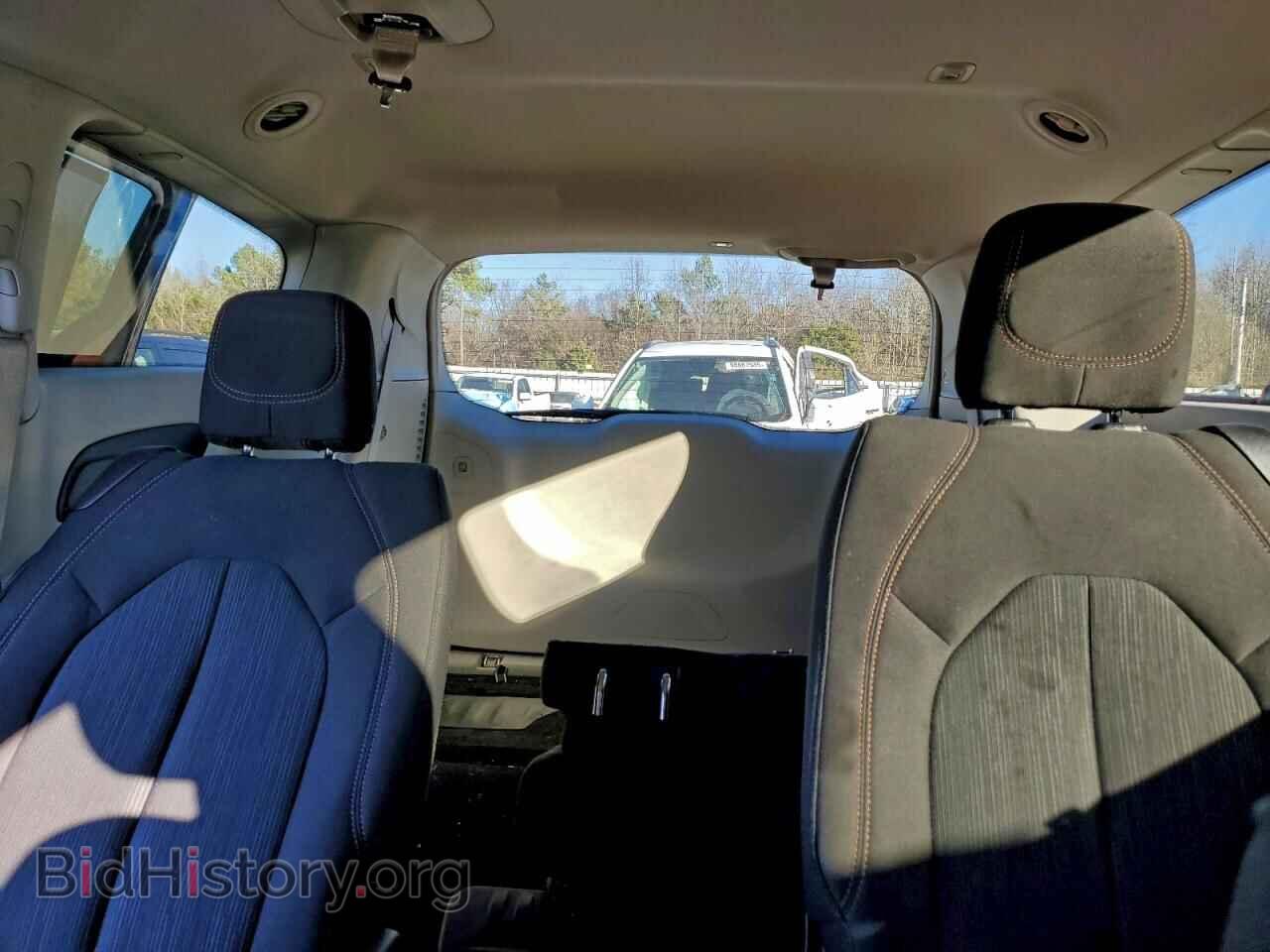 2018 CHRYSLER PACIFICA - VIN: 2C4RC1FG2JR125579 - Photo 10
