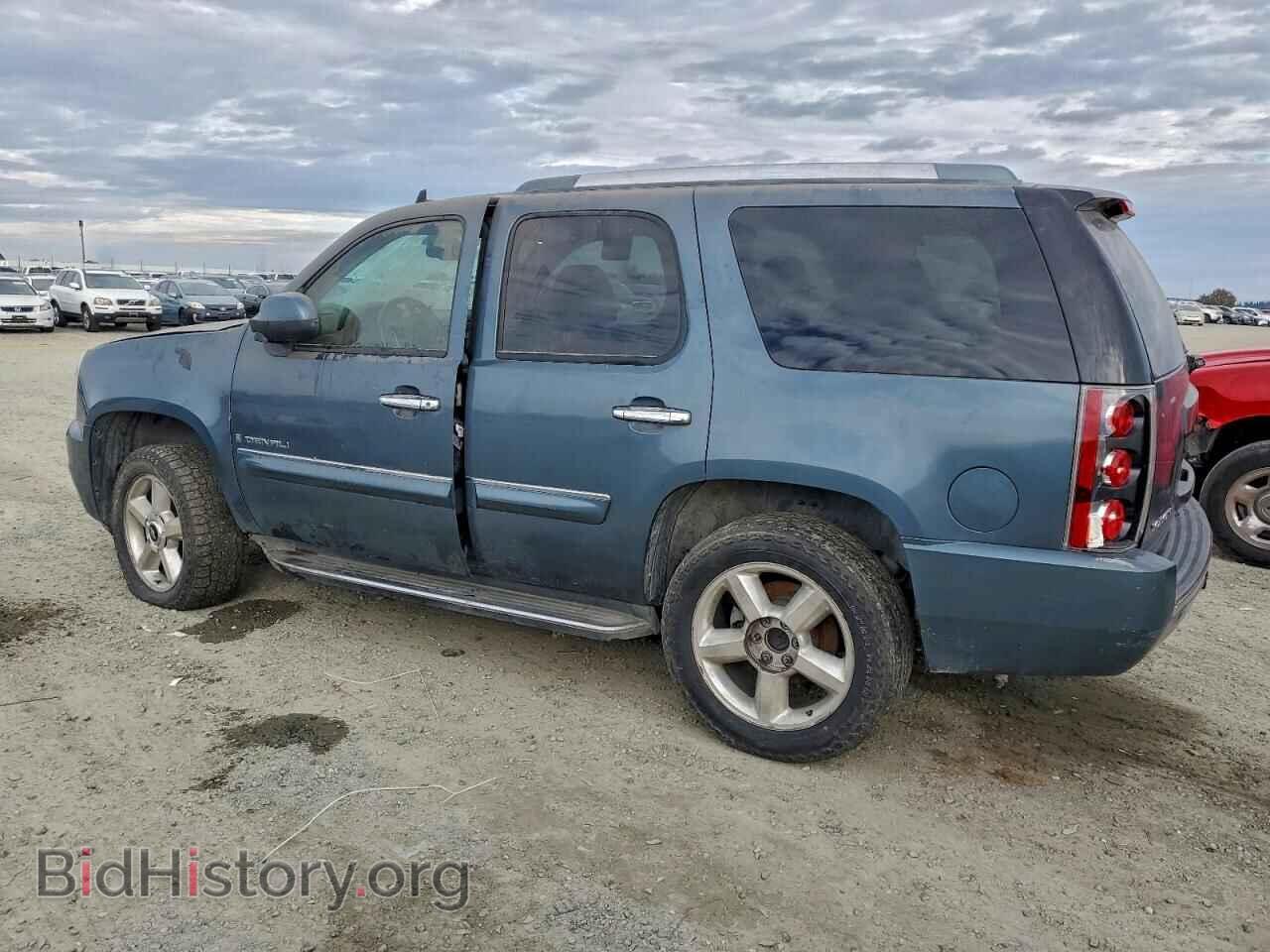 2008 GMC YUKON - VIN: 1GKFK63898J188231 - Фото 2