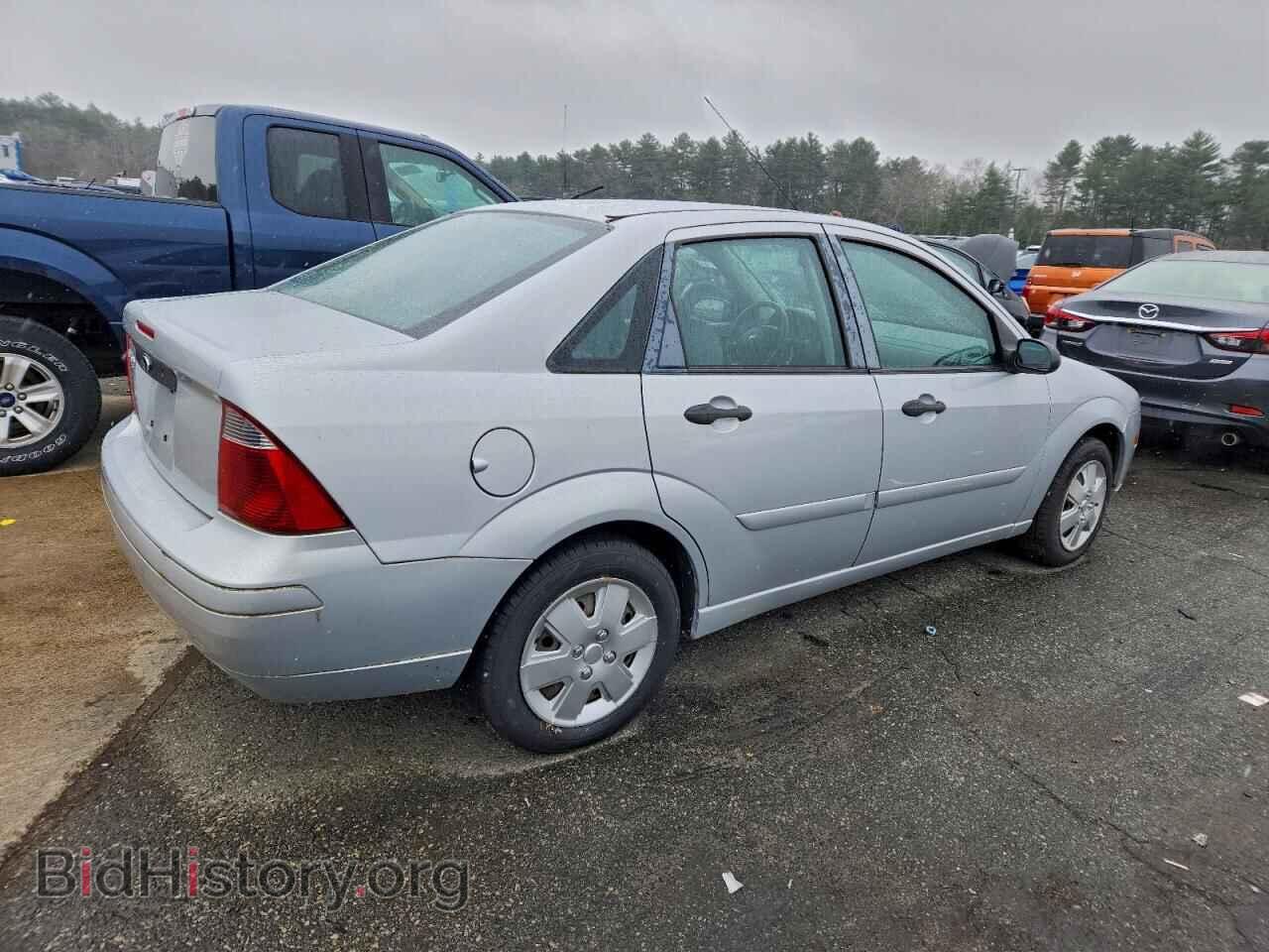 2007 FORD FOCUS - VIN: 1FAHP34N57W352641 - Фото 3