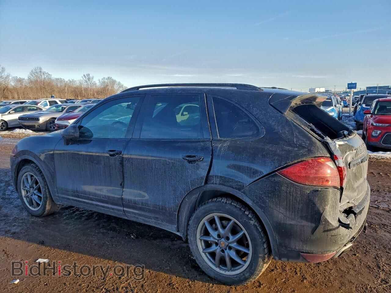 2011 PORSCHE CAYENNE - VIN: WP1AB2A26BLA54767 - Фото 2