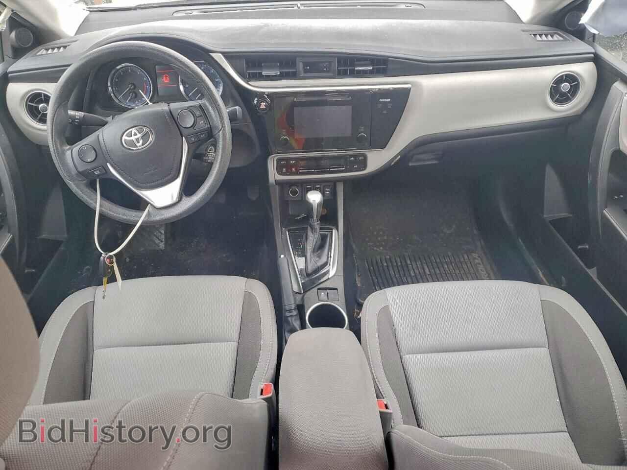 2017 TOYOTA COROLLA - VIN: 5YFBPRHEXHP631638 - Фото 8