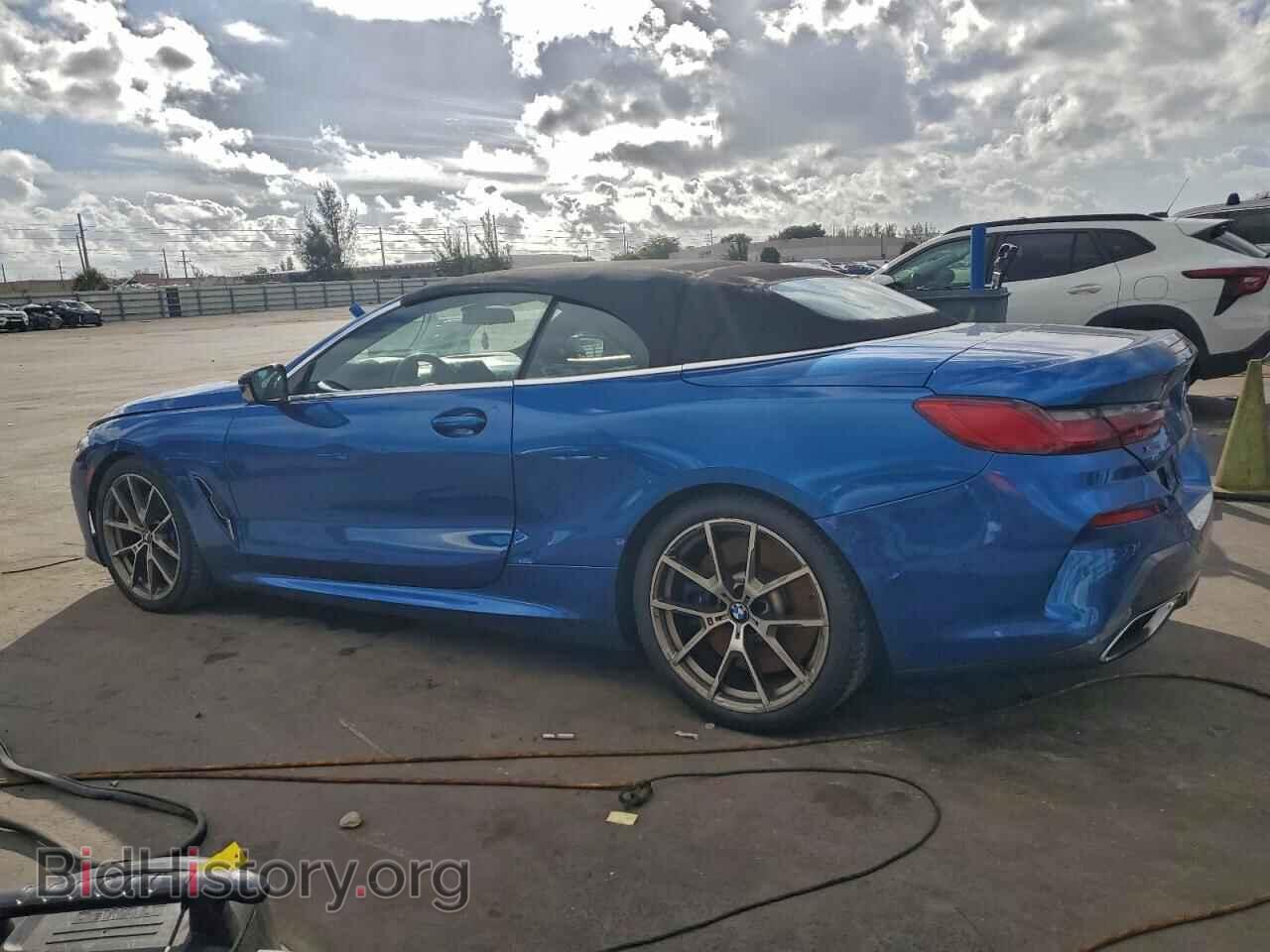 2019 BMW M8 - VIN: WBAFY4C53KBX38851 - Фото 2