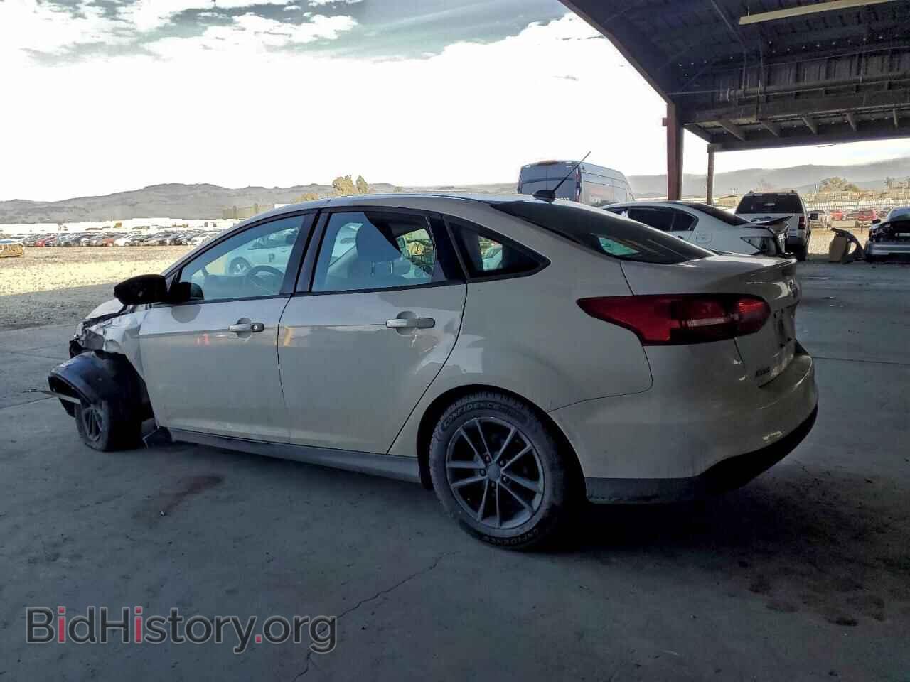 2016 FORD FOCUS - VIN: 1FADP3F23GL363320 - Фото 2
